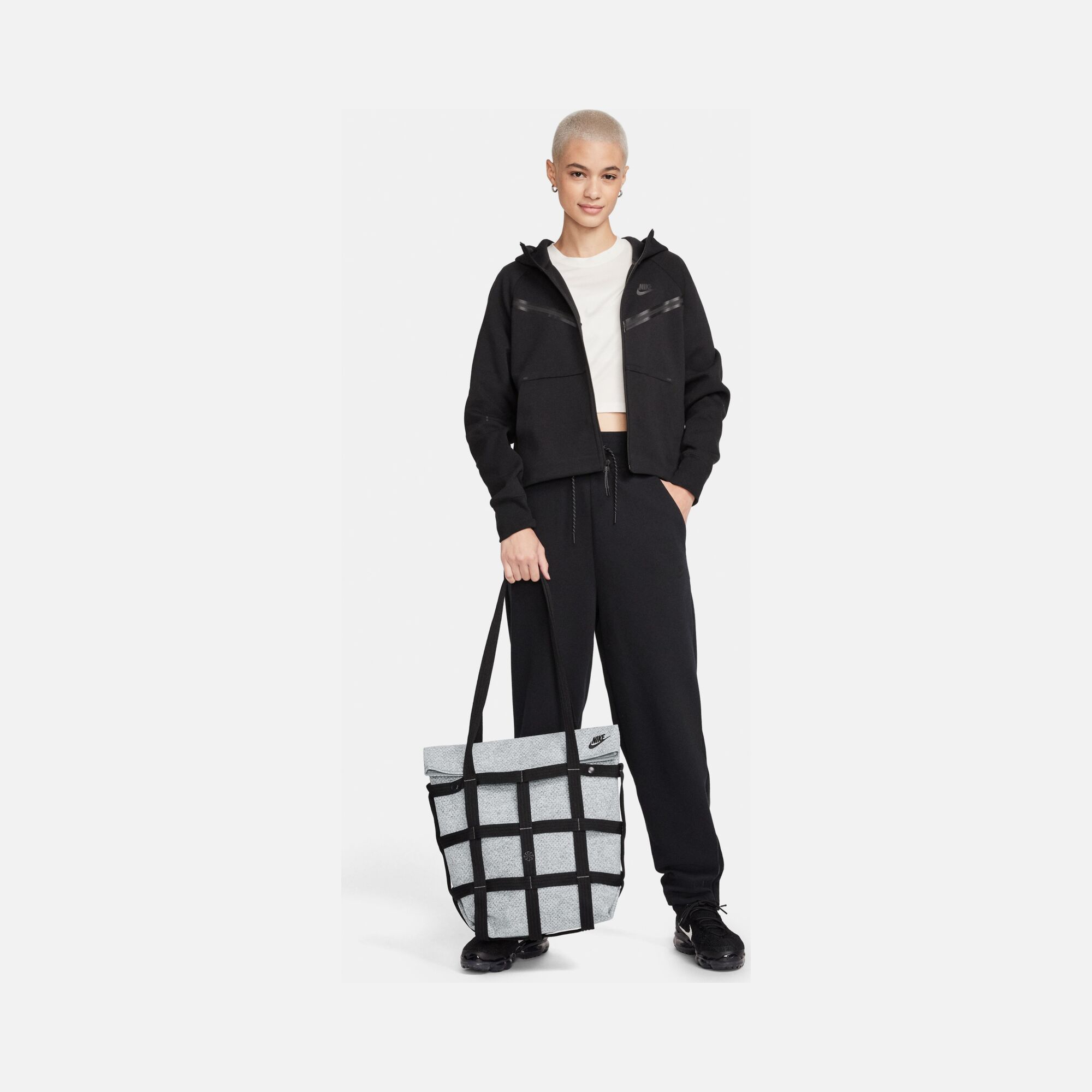 Nike Sportswear Forward - Cargo (12 L) Kadın El Çantası