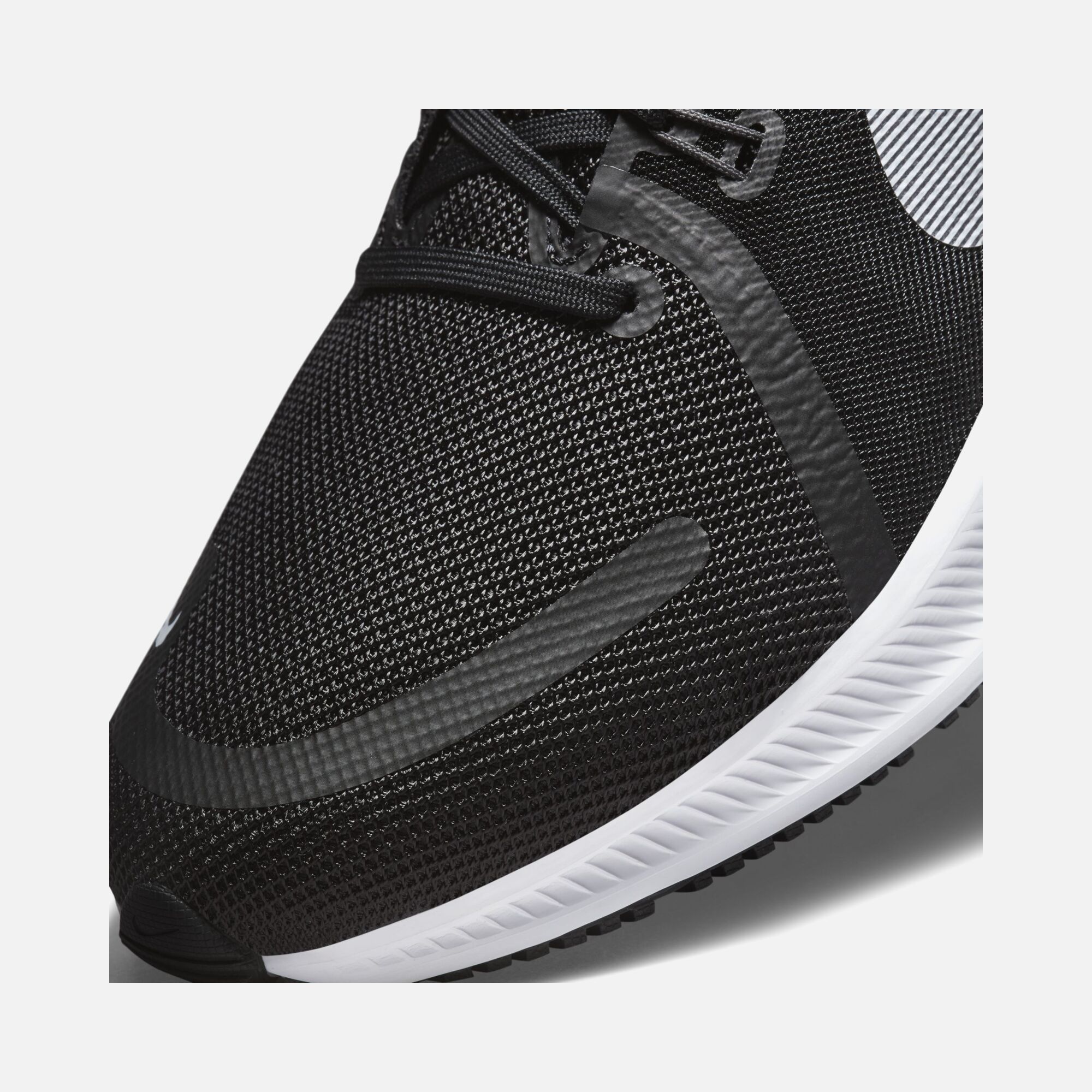 Nike Quest 4 Road Running Erkek Spor Ayakkabı