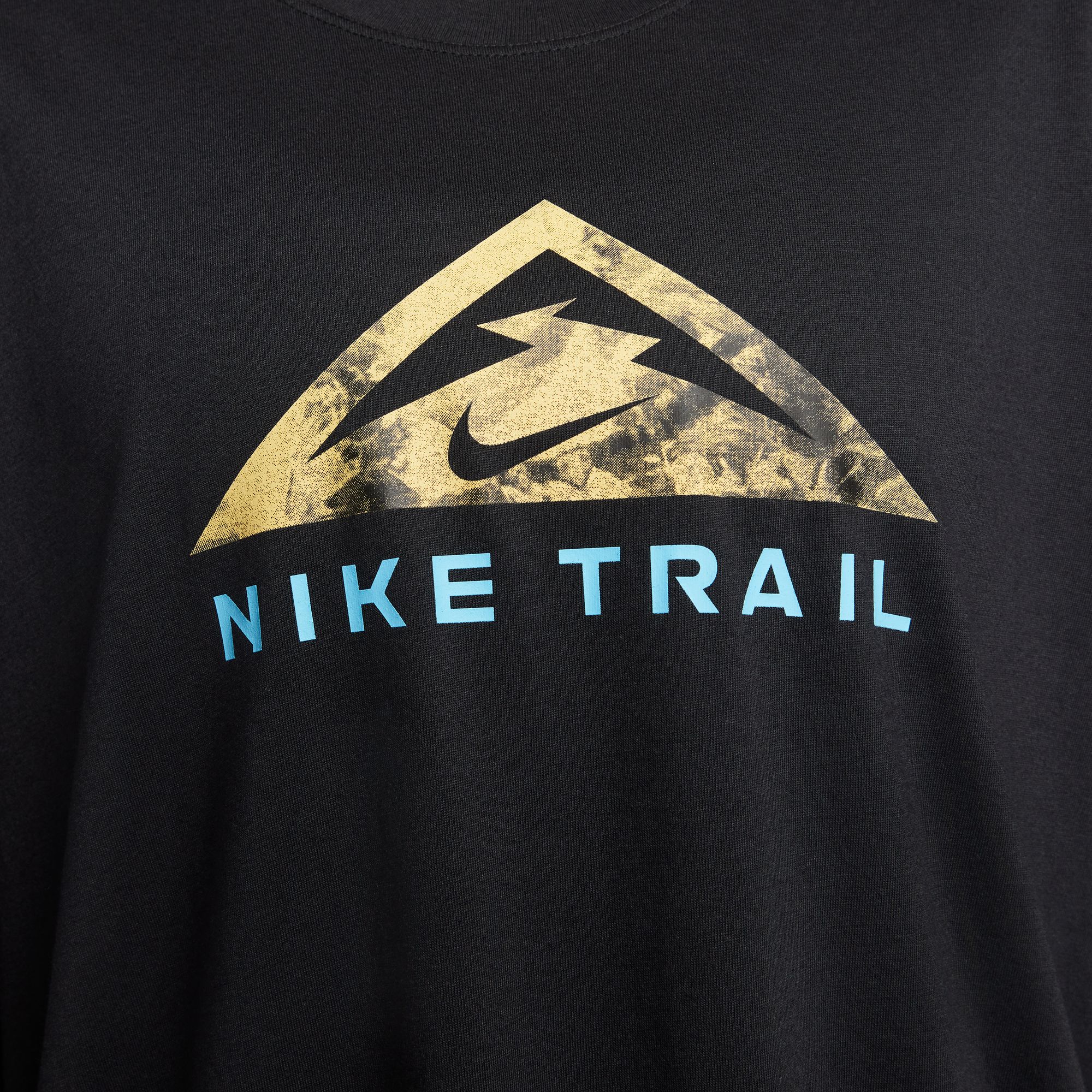 Nike Dri-Fit Trail Short-Sleeve Kadın Tişört