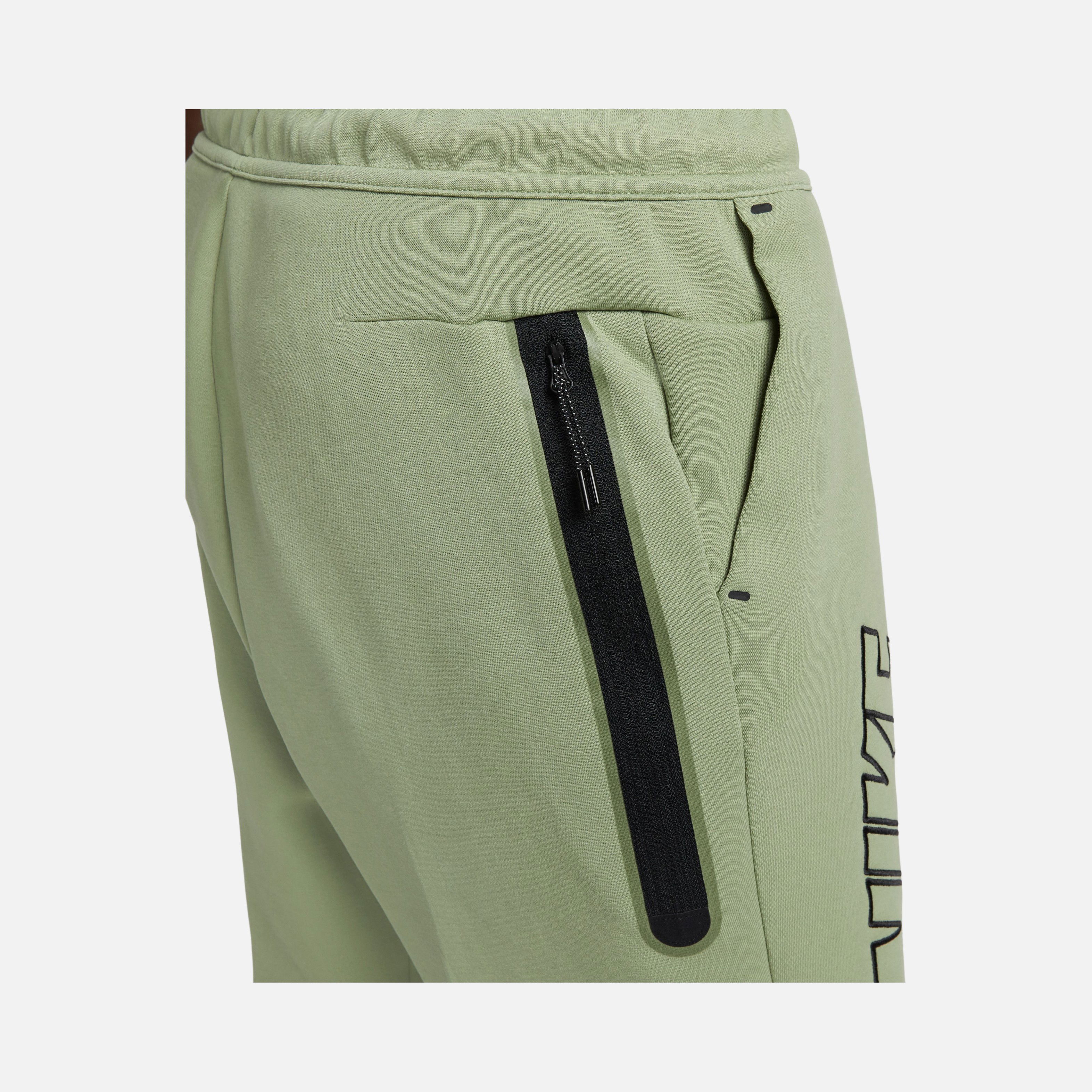 Nike Sportswear Tech Fleece Futura Graphic Erkek Şort