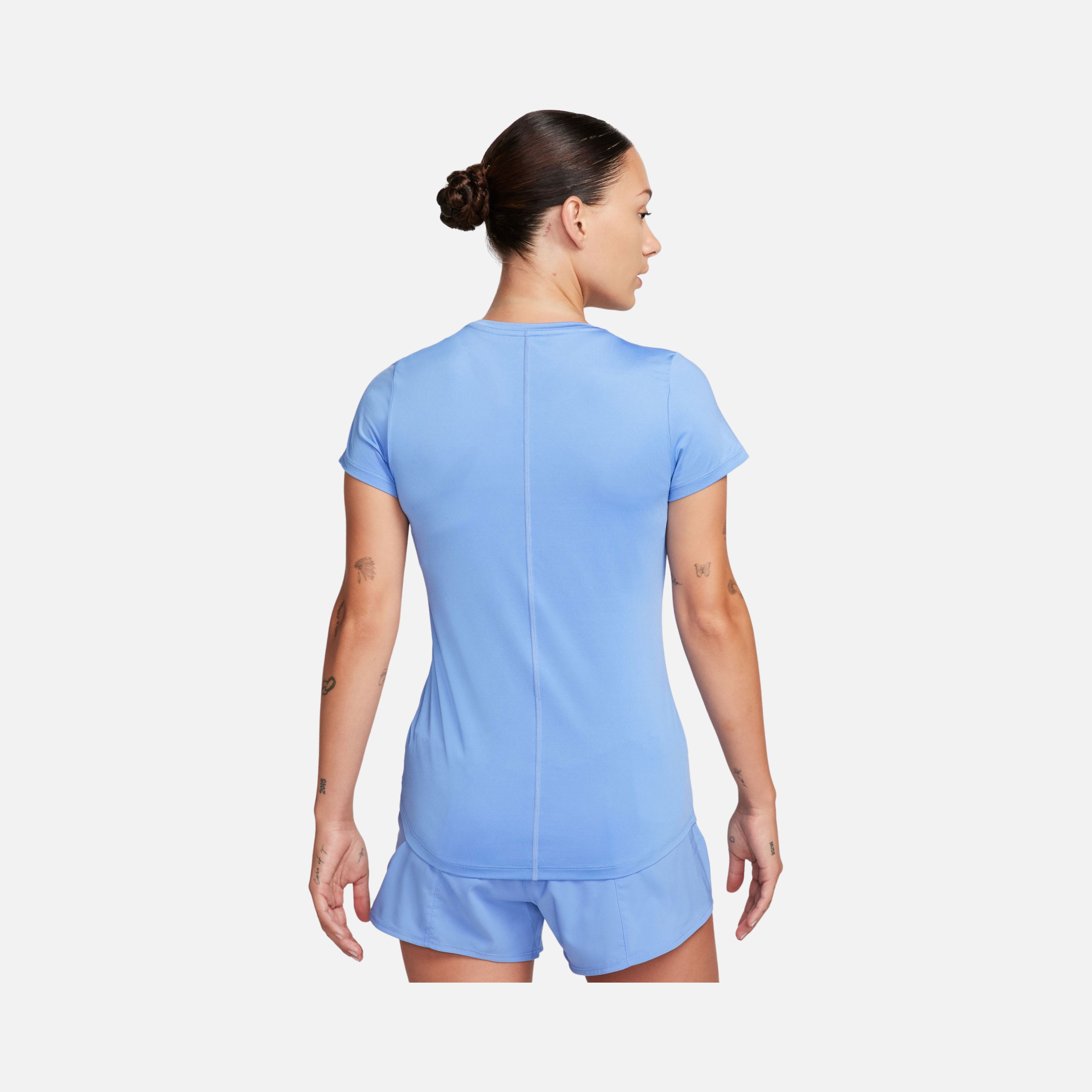 Nike Dri-Fit One Slim-Fit Short-Sleeve Kadın Tişört