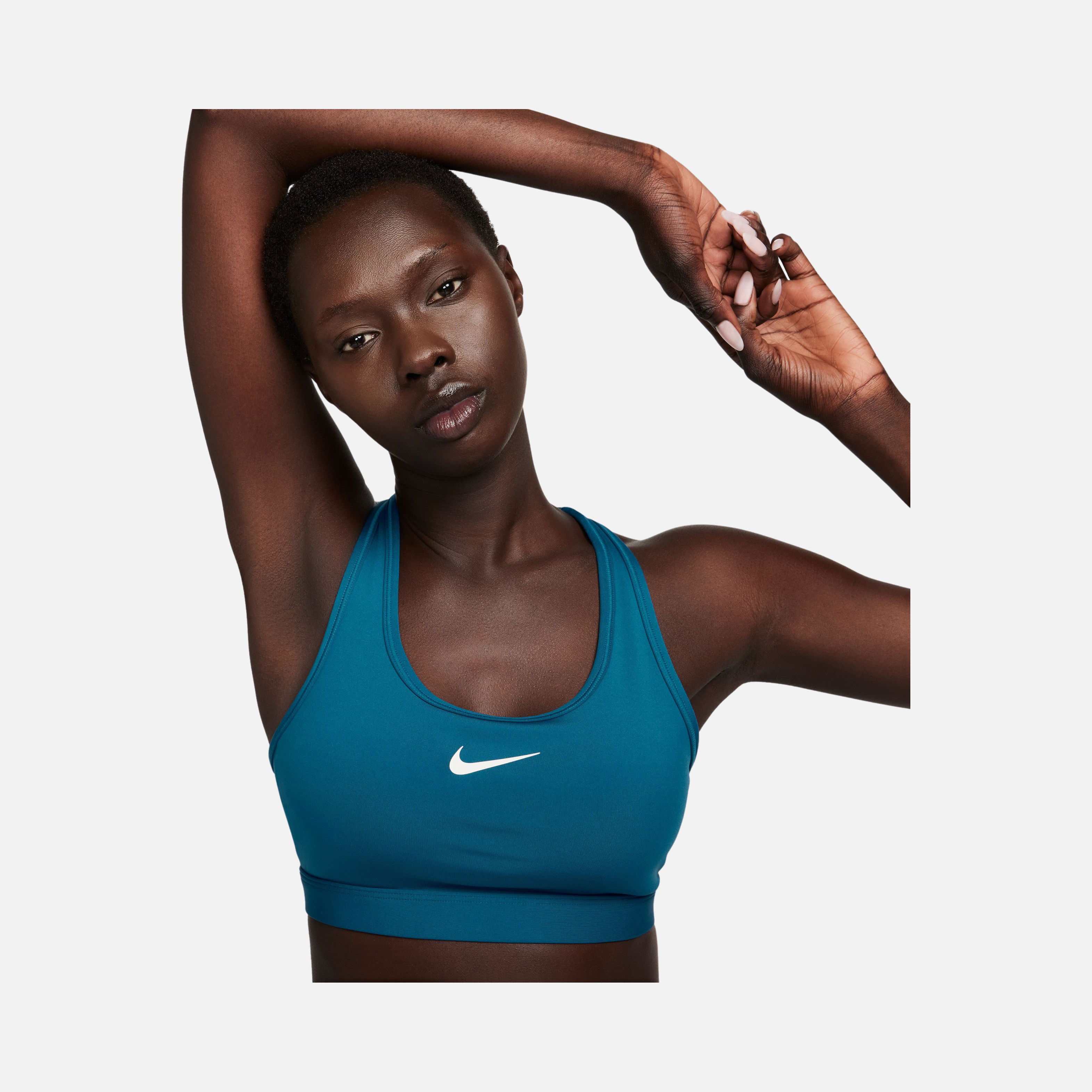 Nike Swoosh Medium Support Padded Training Kadın Bra