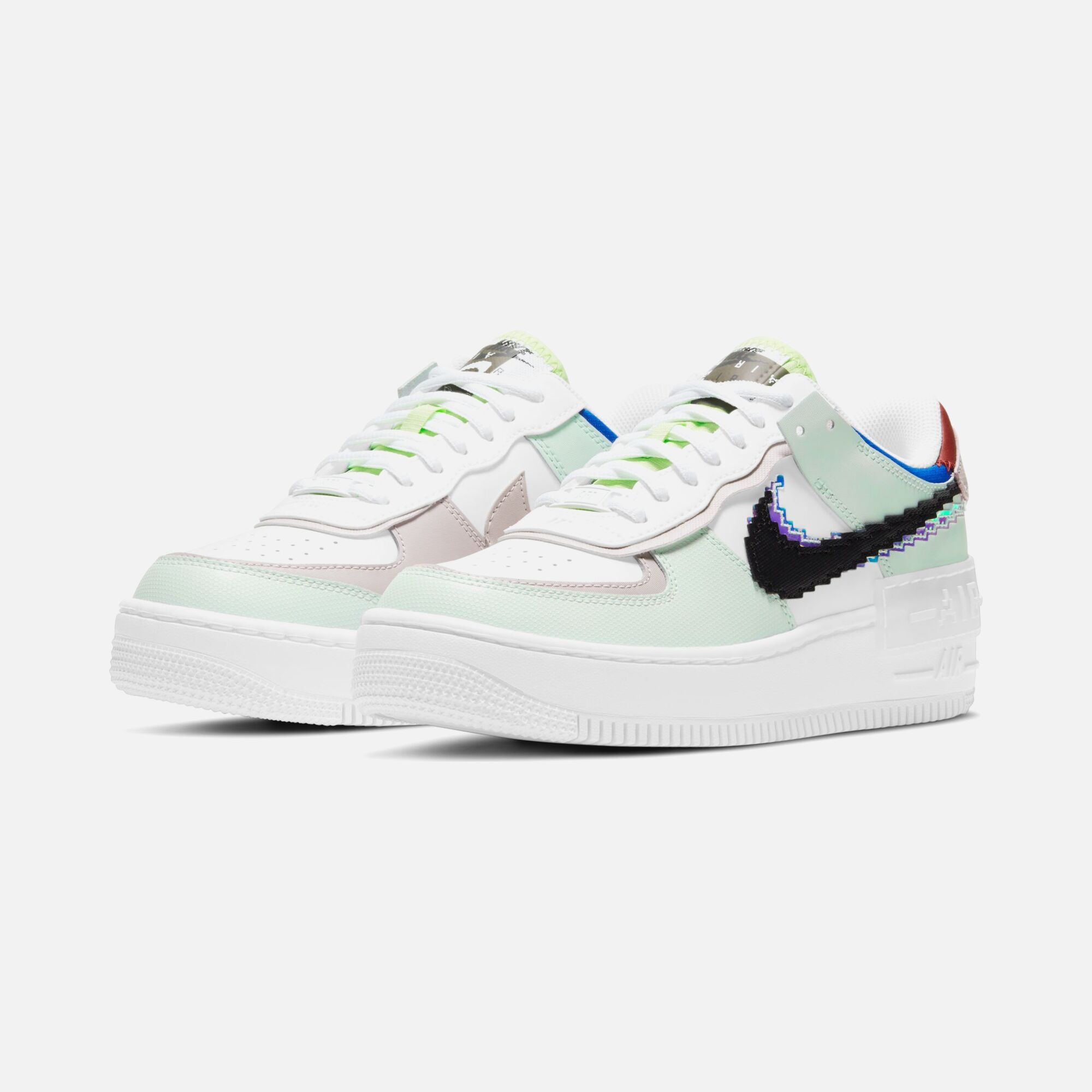 Nike Air Force 1 Shadow SE ''Pixel Swoosh'' Kadın Spor Ayakkabı