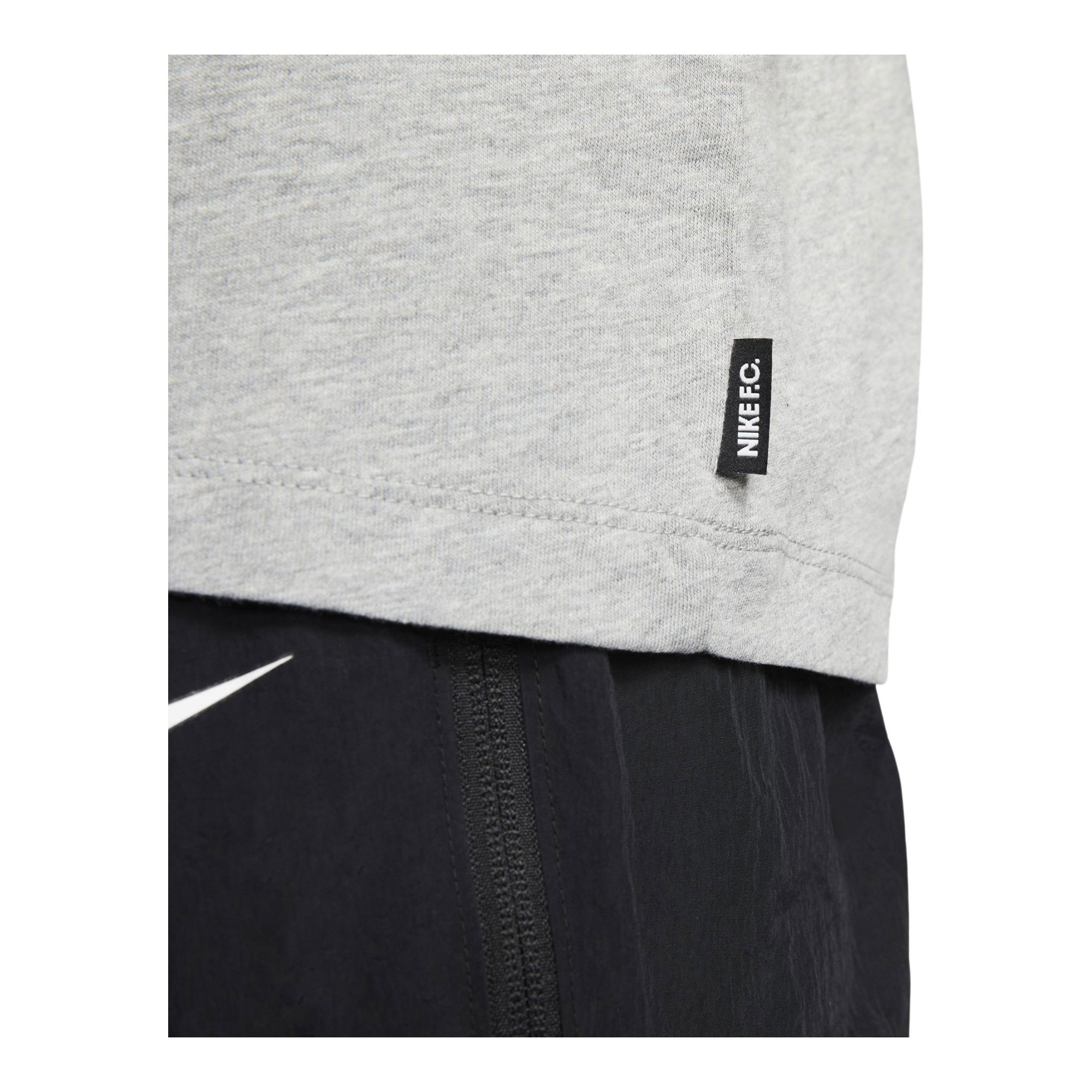 Nike F.C. Essentials Short-Sleeve Erkek Tişört