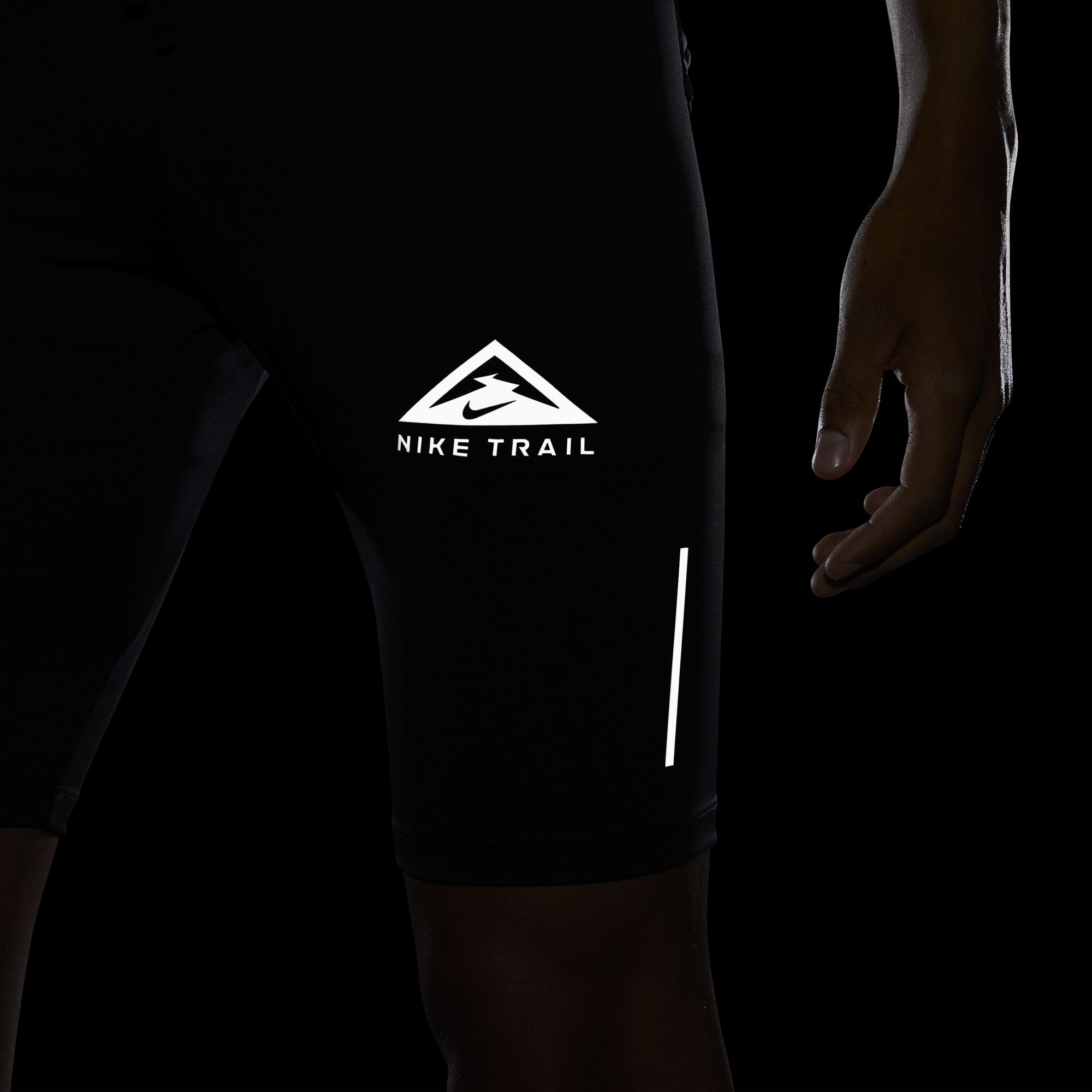 Nike Dri-Fit Trail 1/2-Length Trail Running Erkek Tayt