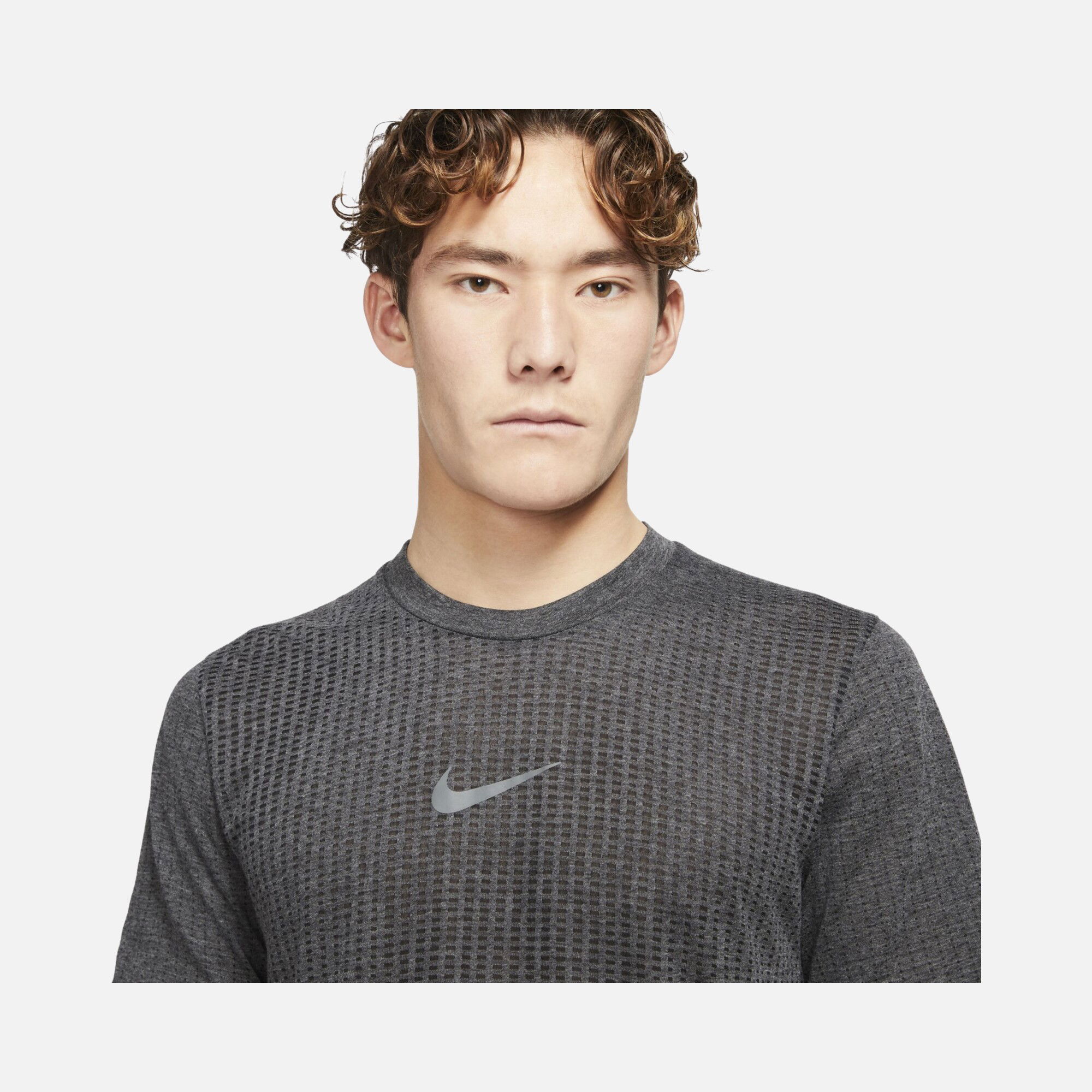 Nike Pro Dri-Fit ADV Training Short-Sleeve Erkek Tişört