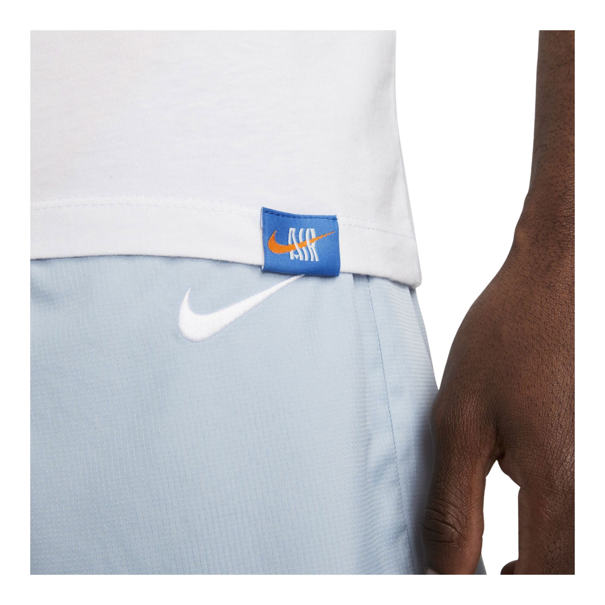Nike ''Basketball Hoop Photo'' Graphic Short-Sleeve Erkek Tişört