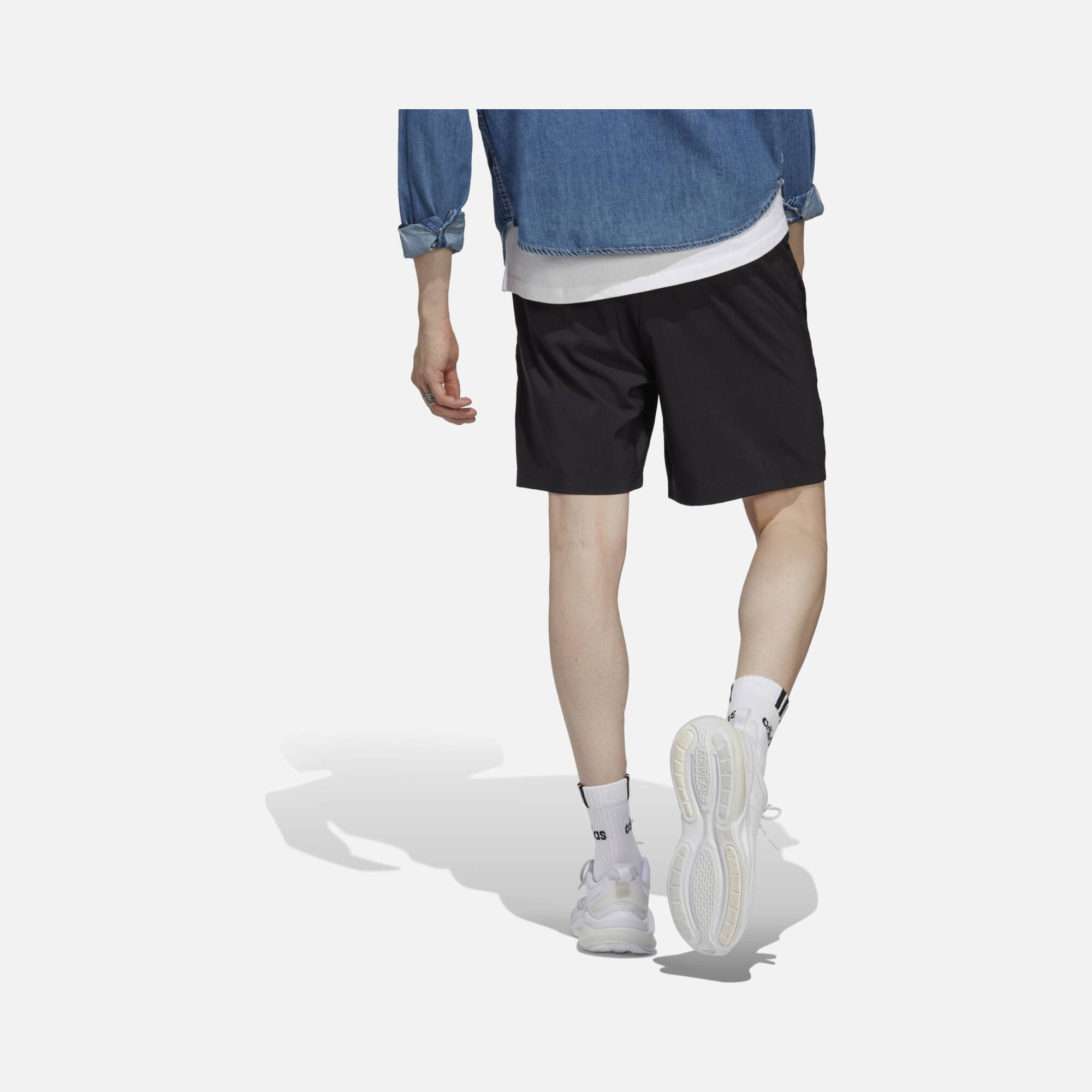 adidas AEROREADY Essentials Chelsea Small Logo Erkek Şort