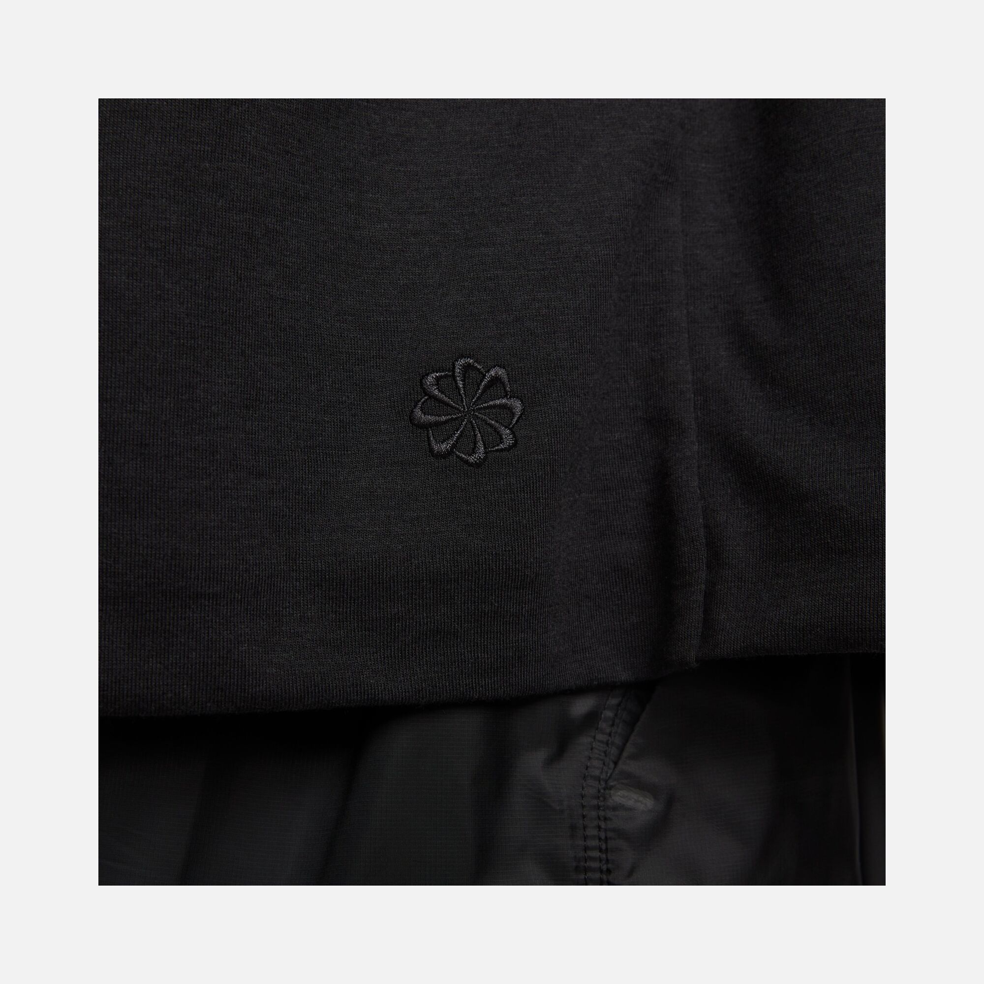 Nike Dri-Fit Sportswear Tech Pack Short-Sleeve Erkek Tşört