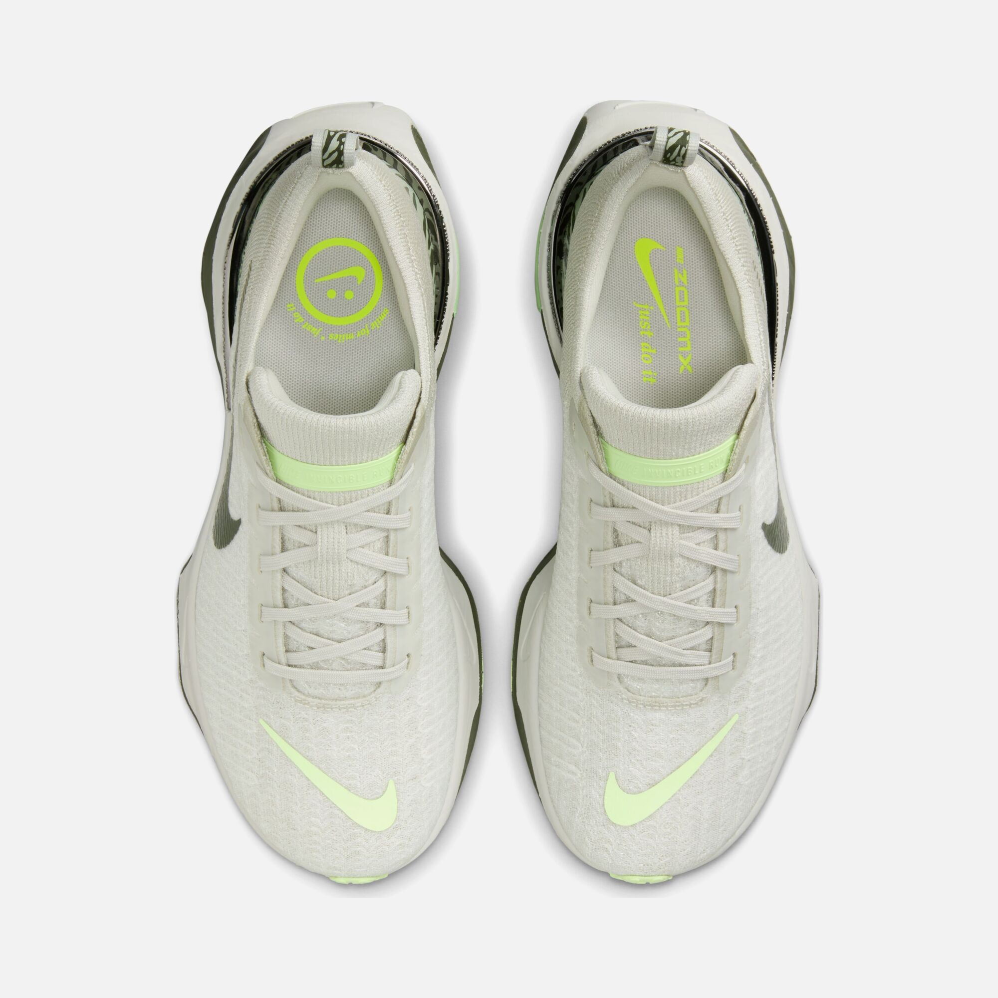 Nike ZoomX Invincible Flyknit 3 Premium Road Running Kadın Spor Ayakkabı