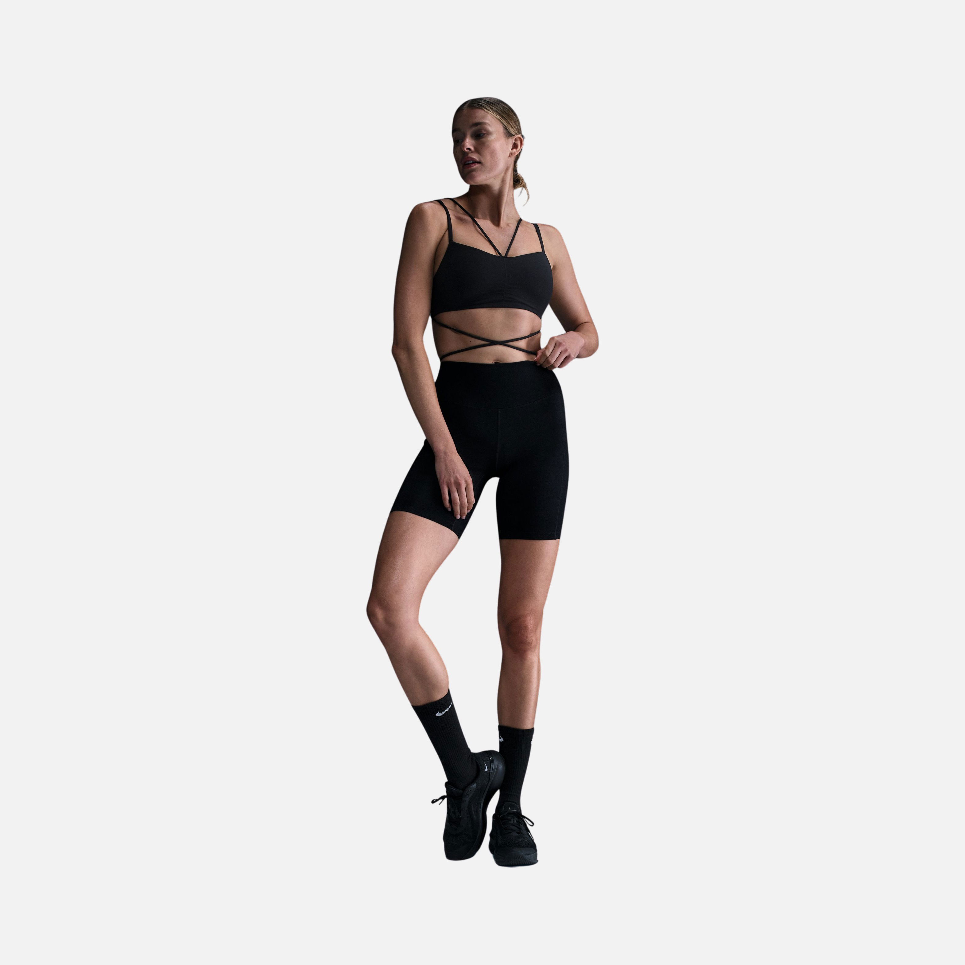 Nike Dri-Fit Zenvy Strappy Wrap Light-Support Padded Training Kadın Bra