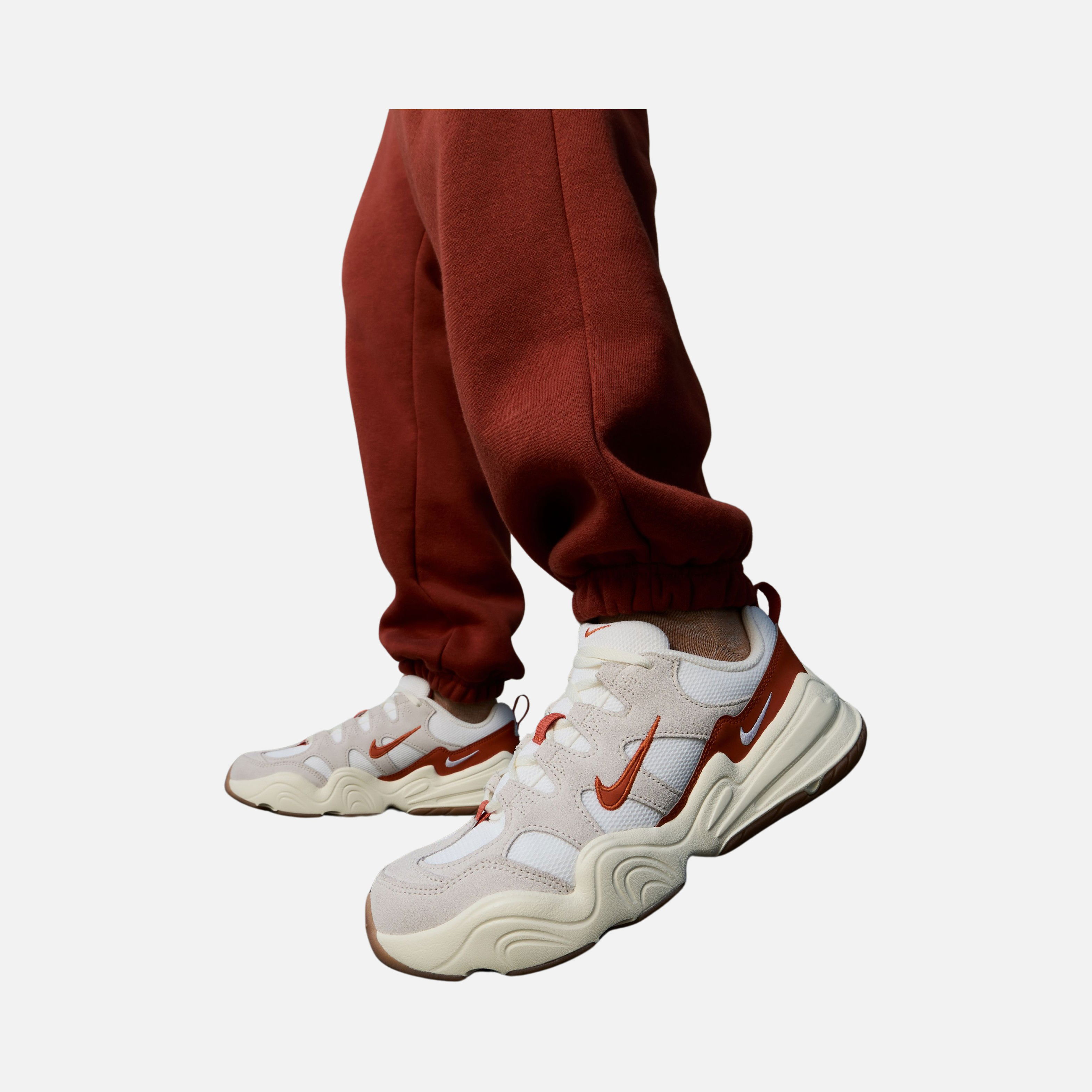 Nike Sportswear Tech Hera SS24 Kadın Spor Ayakkabı