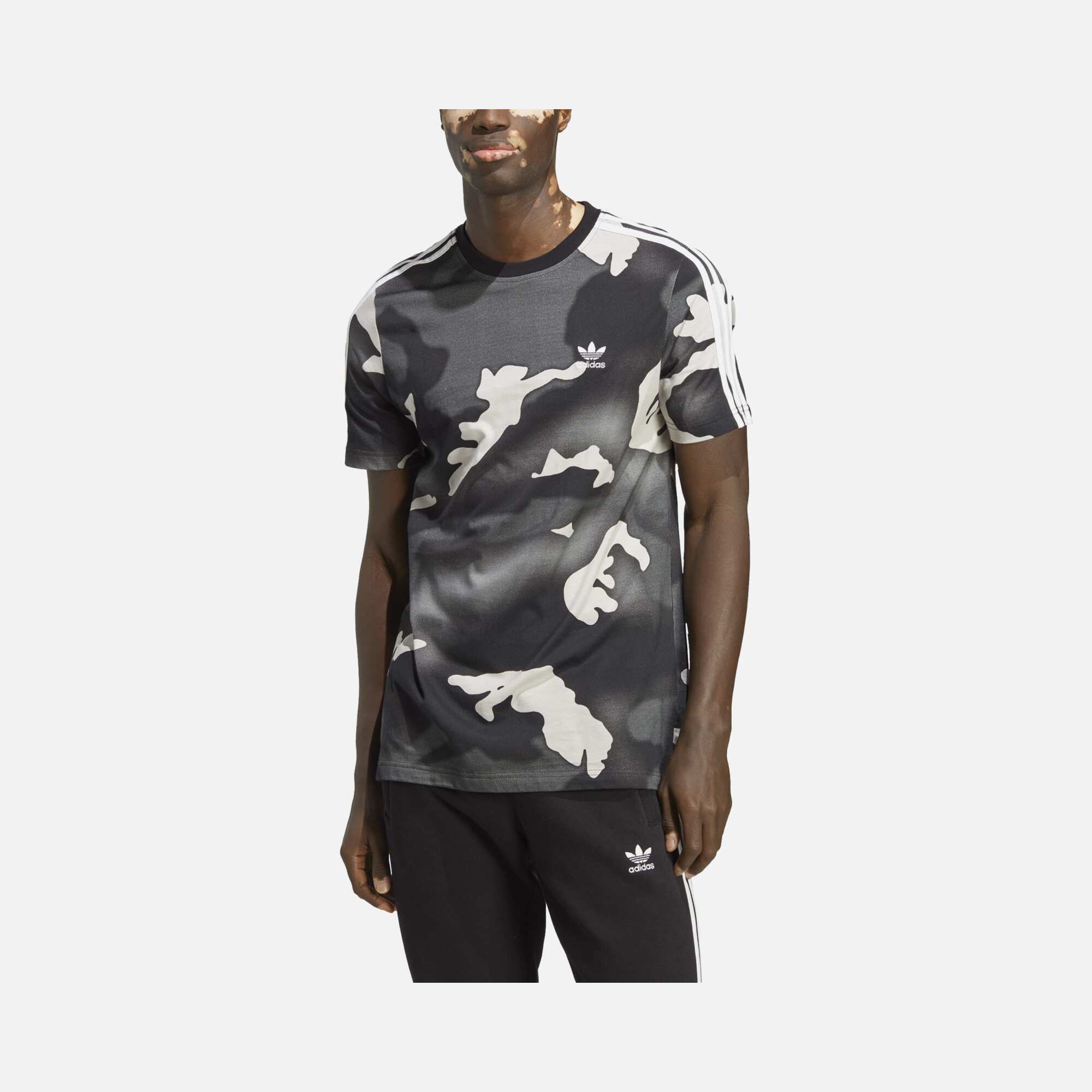 adidas Sportswear Graphics Camouflage Allover Short-Sleeve Erkek Tişört