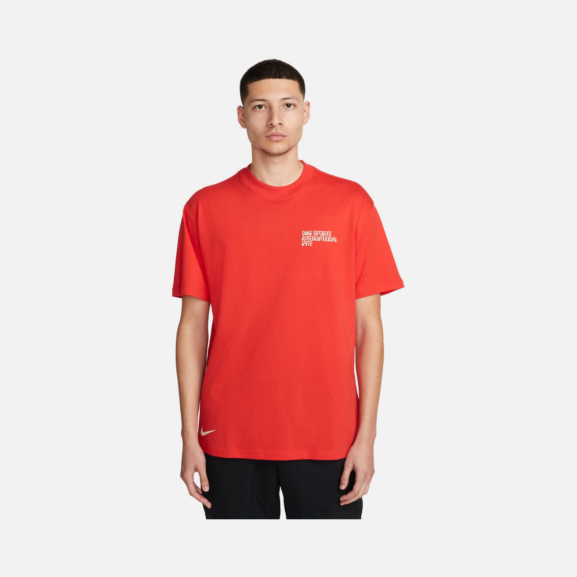 Nike Sportswear Circa Graphic Short-Sleeve Erkek Tişört