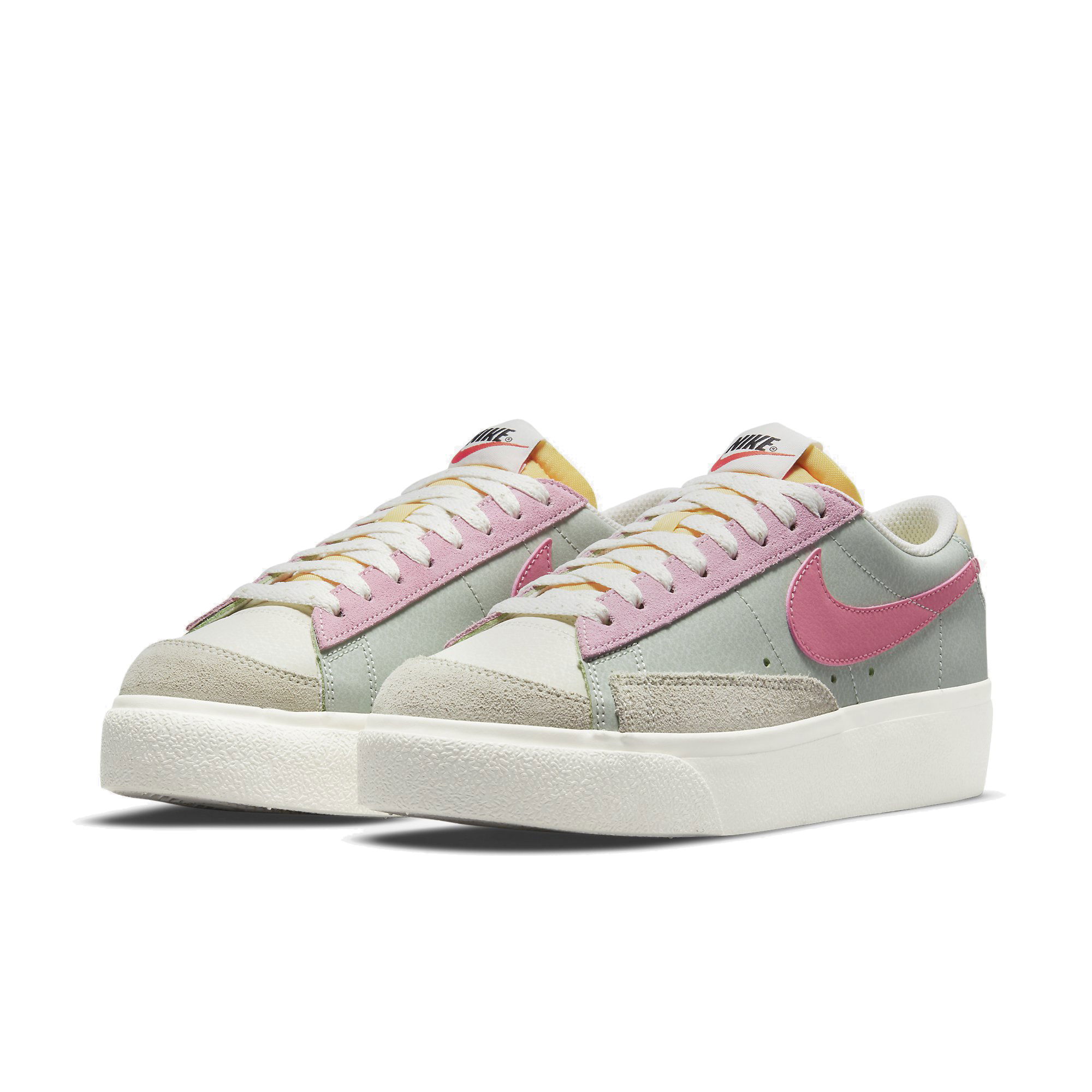 Nike Blazer Low Platform CO Kadın Spor Ayakkabı