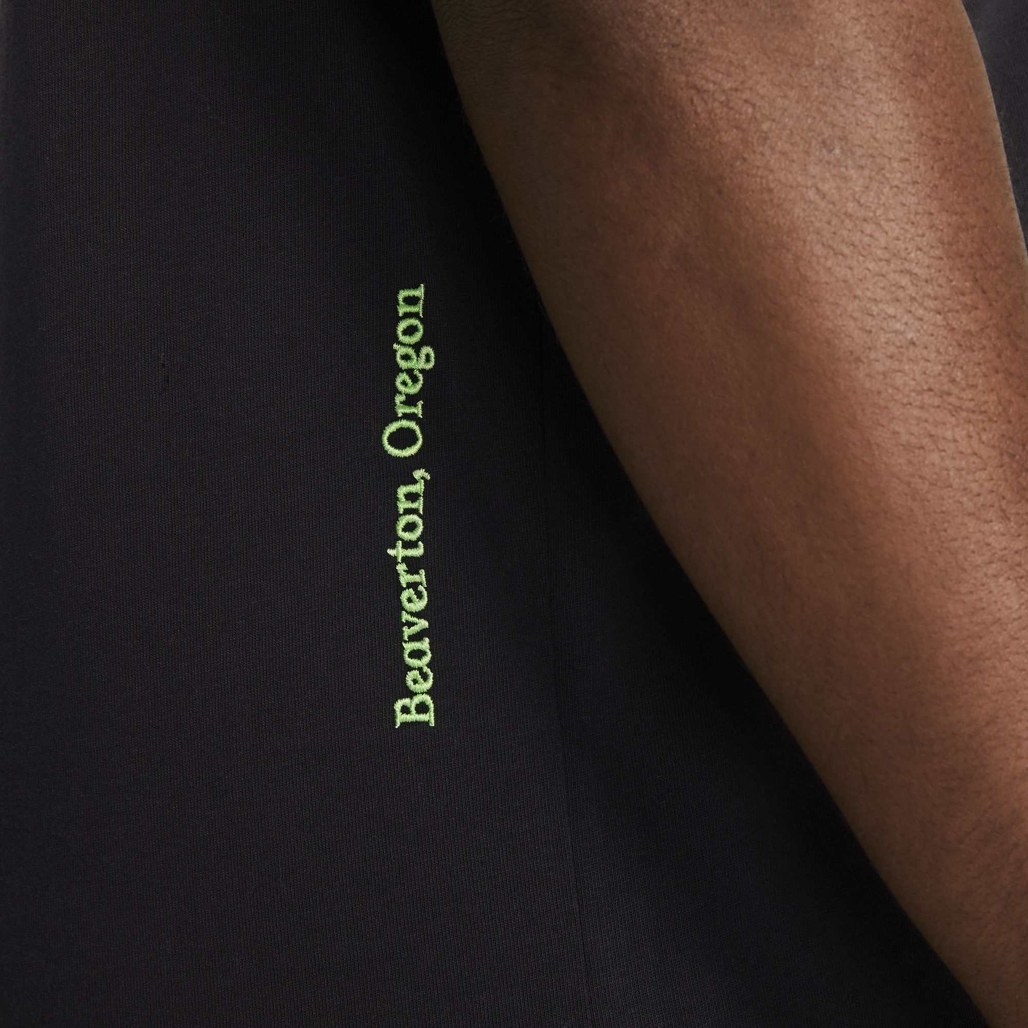 Nike Sportswear World Tour Short-Sleeve Erkek Tişört