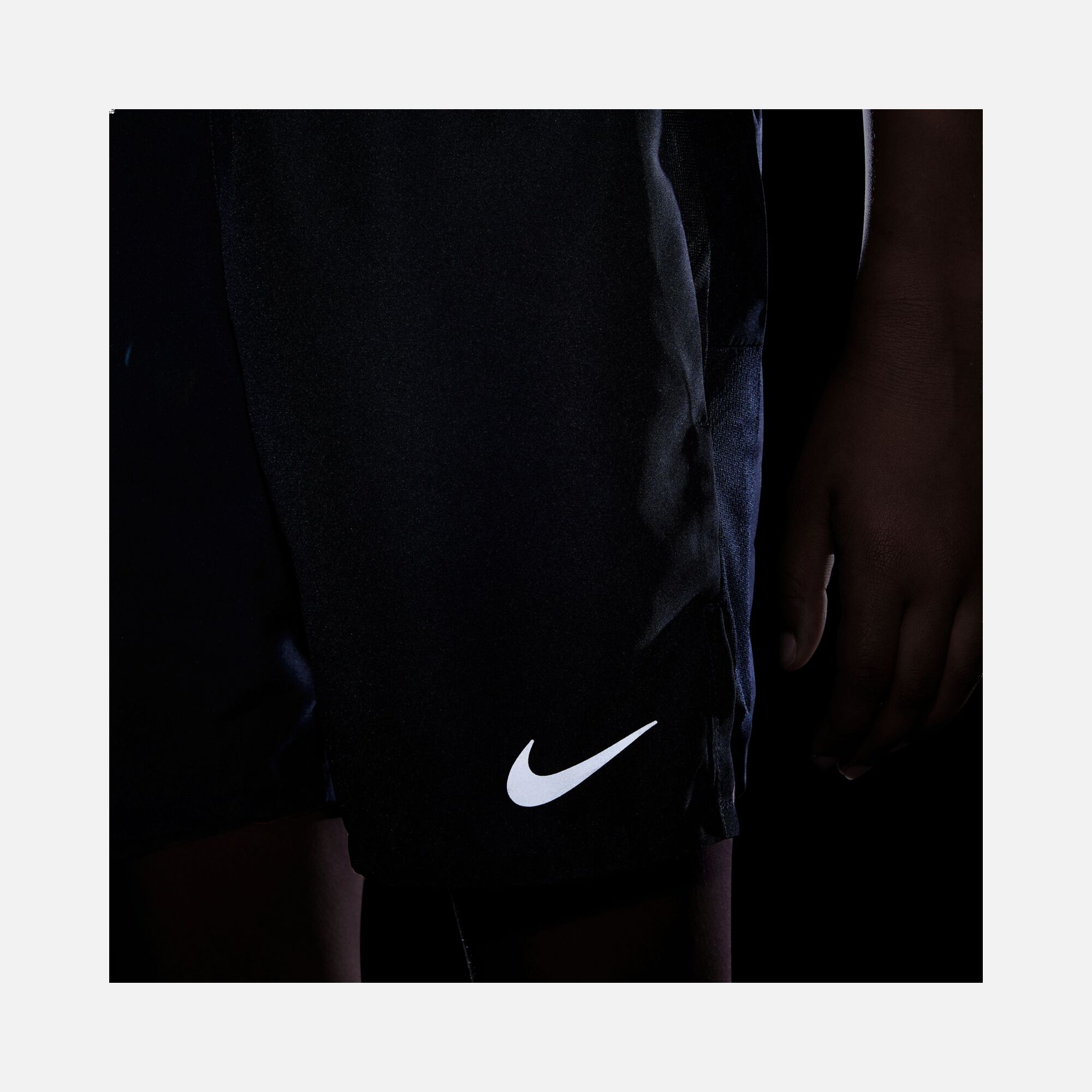 Nike Challenger Lightweight Design Training (Boys') Çocuk Şort