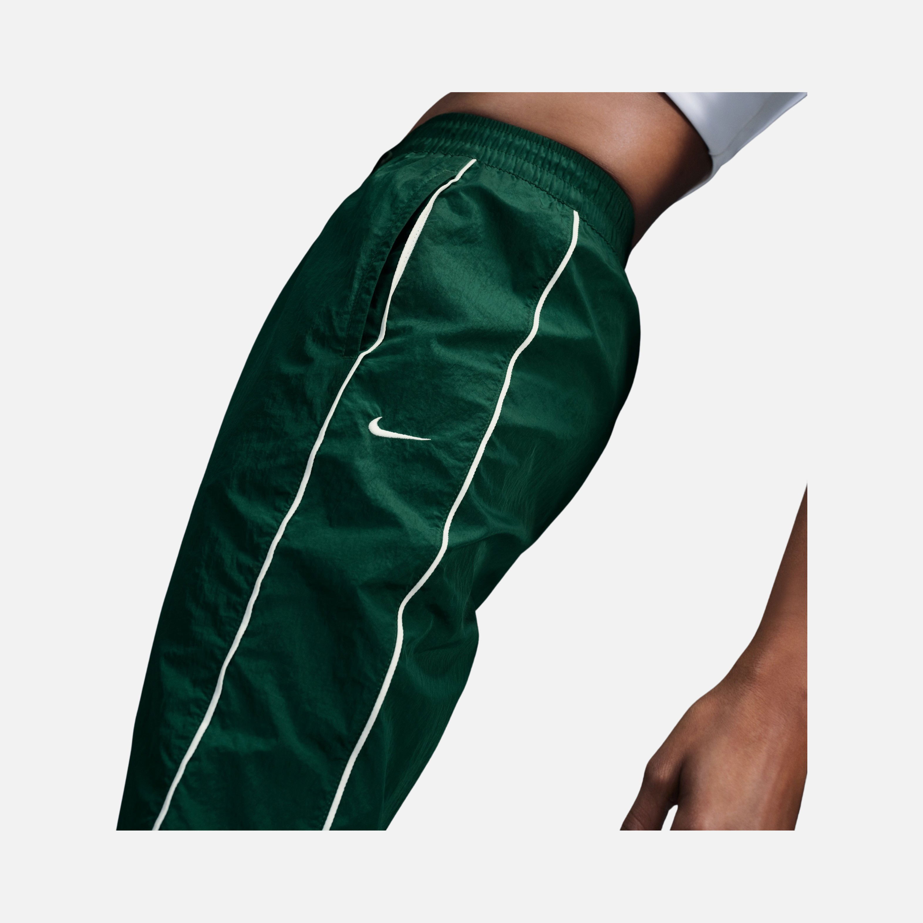 Nike Sportswear Windrunner High-Waisted Woven Open-Hem Kadın Eşofman Altı