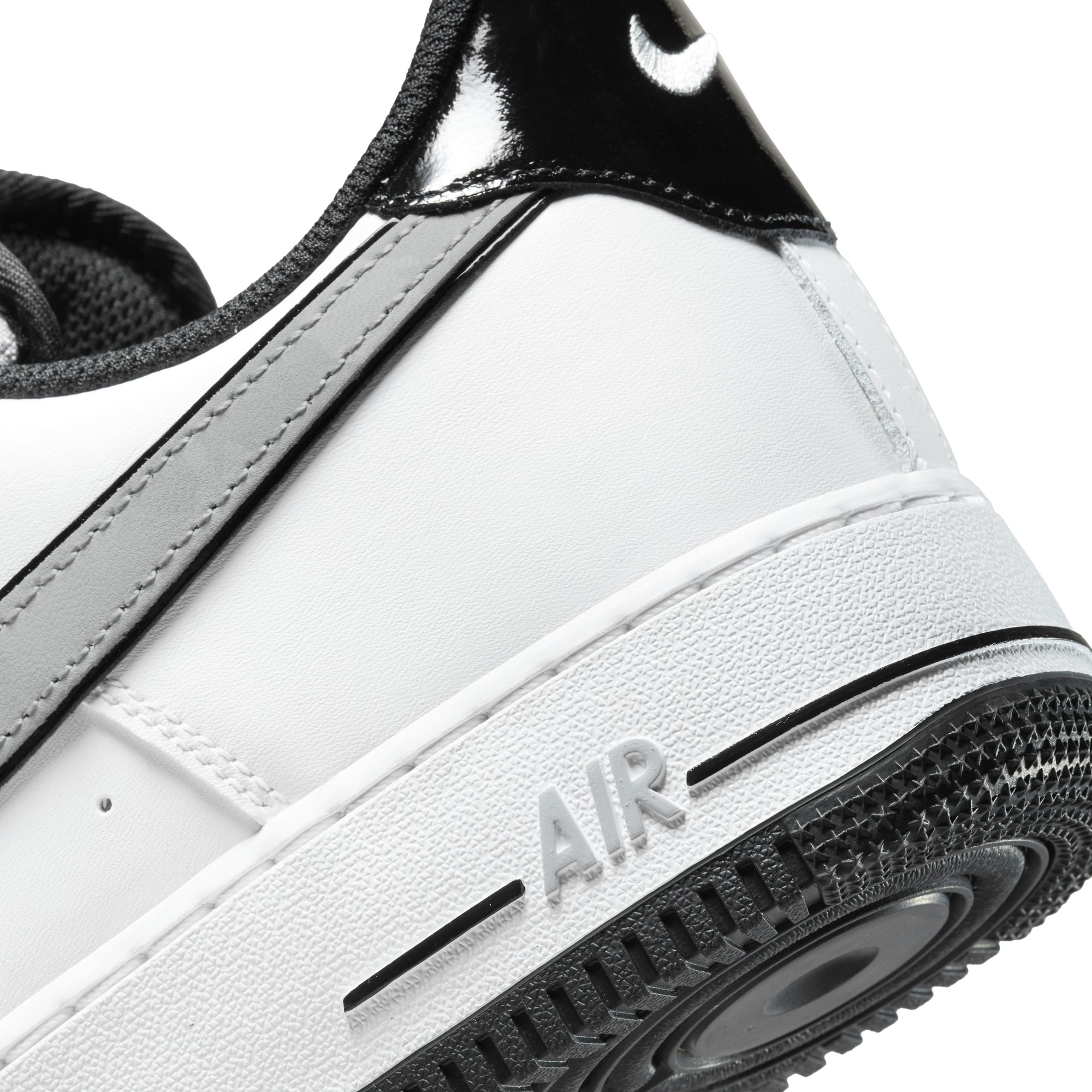 Nike Air Force 1 '07 LV8 Erkek Spor Ayakkabı