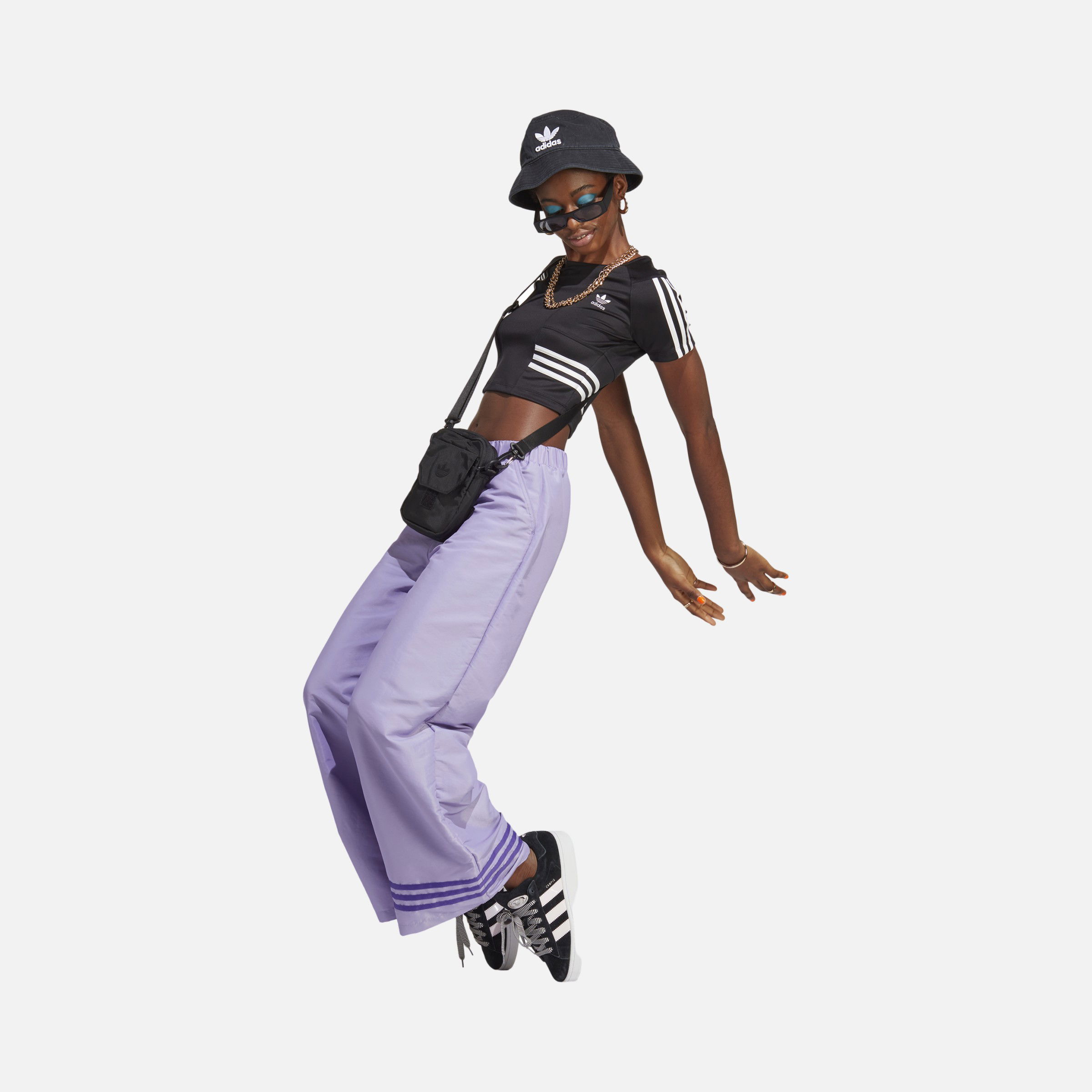 adidas Sportswear 3-Stripes Trefoil Short-Sleeve Kadın Tişört