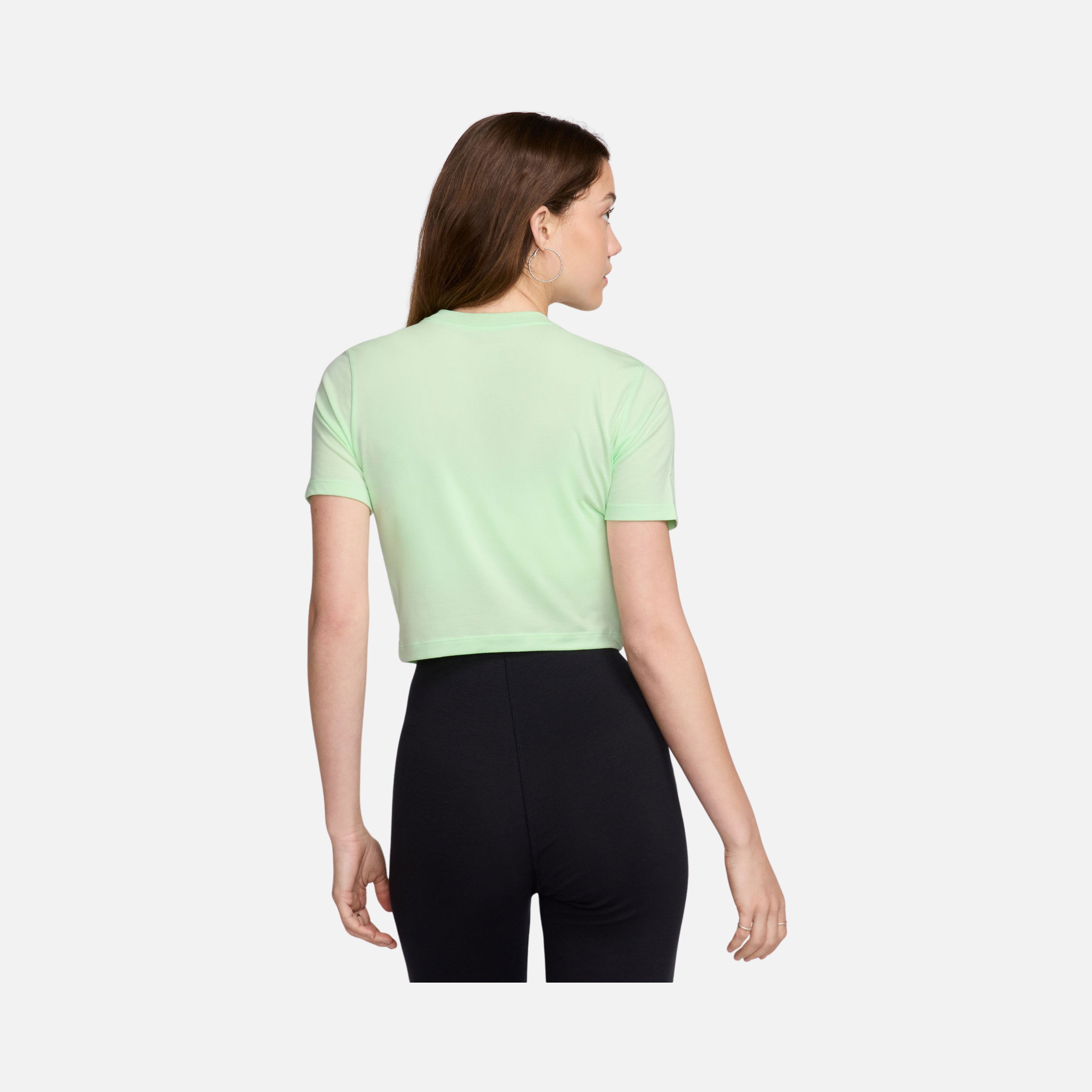 Nike Sportswear Essential Slim-Fit Cropped Short-Sleeve Kadın Tişört