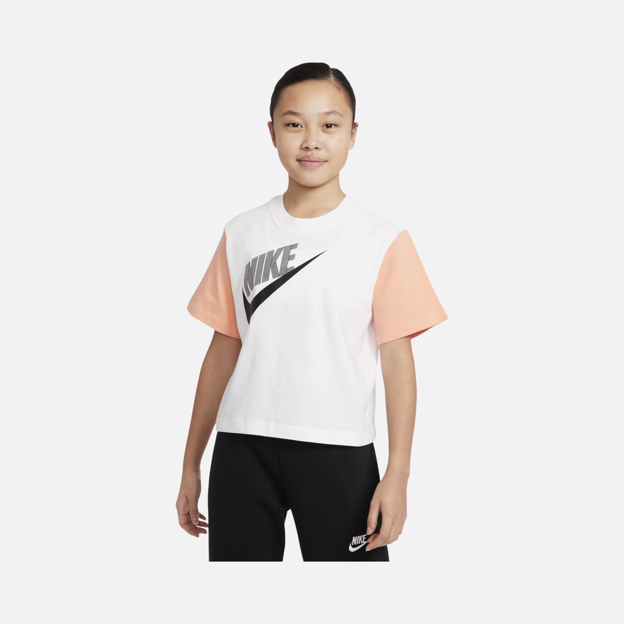 Nike Sportswear Essential Boxy Dance Short-Sleeve (Girls') Çocuk Tişört