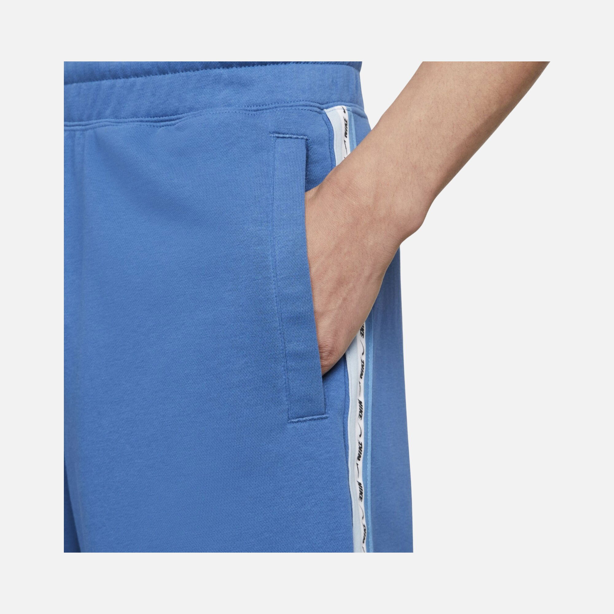 Nike Sportswear Repeat French Terry Erkek Şort