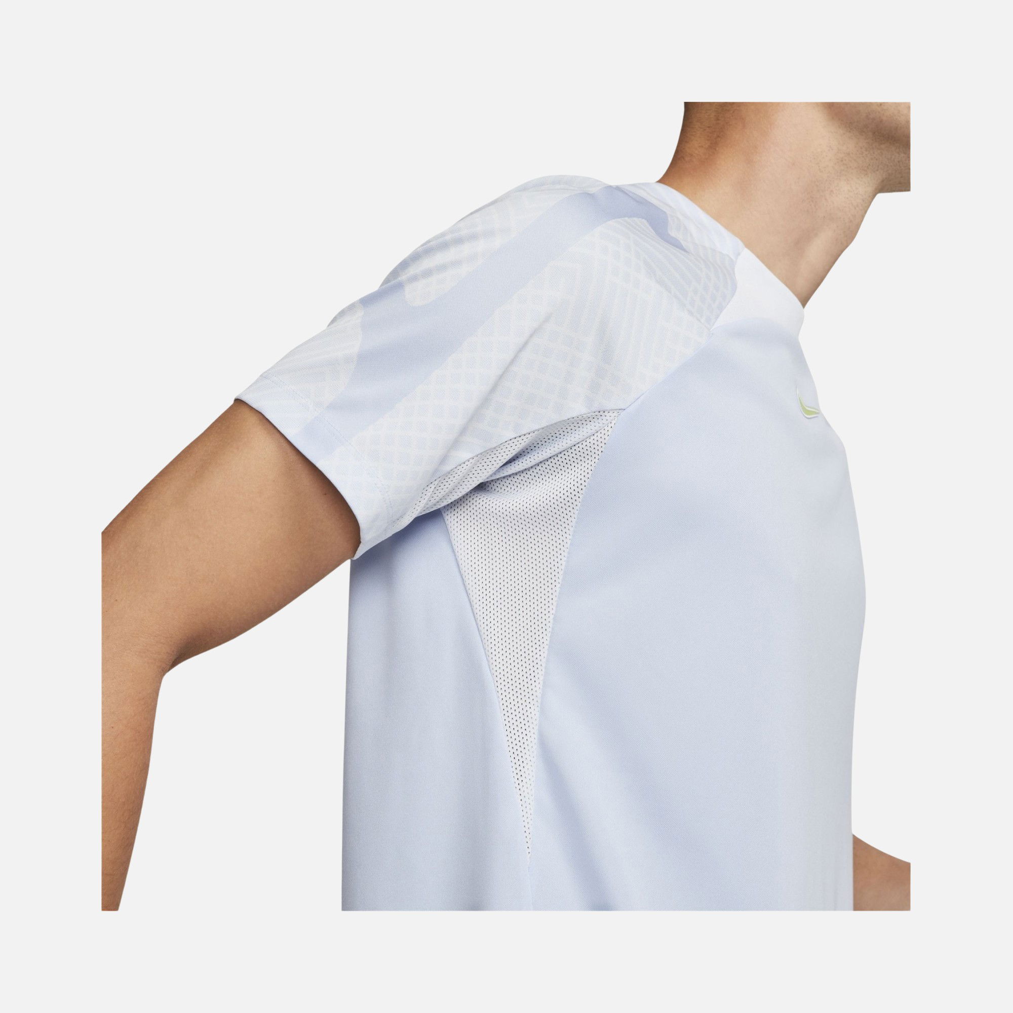 Nike Dri-Fit Strike Short-Sleeve Erkek Tişört