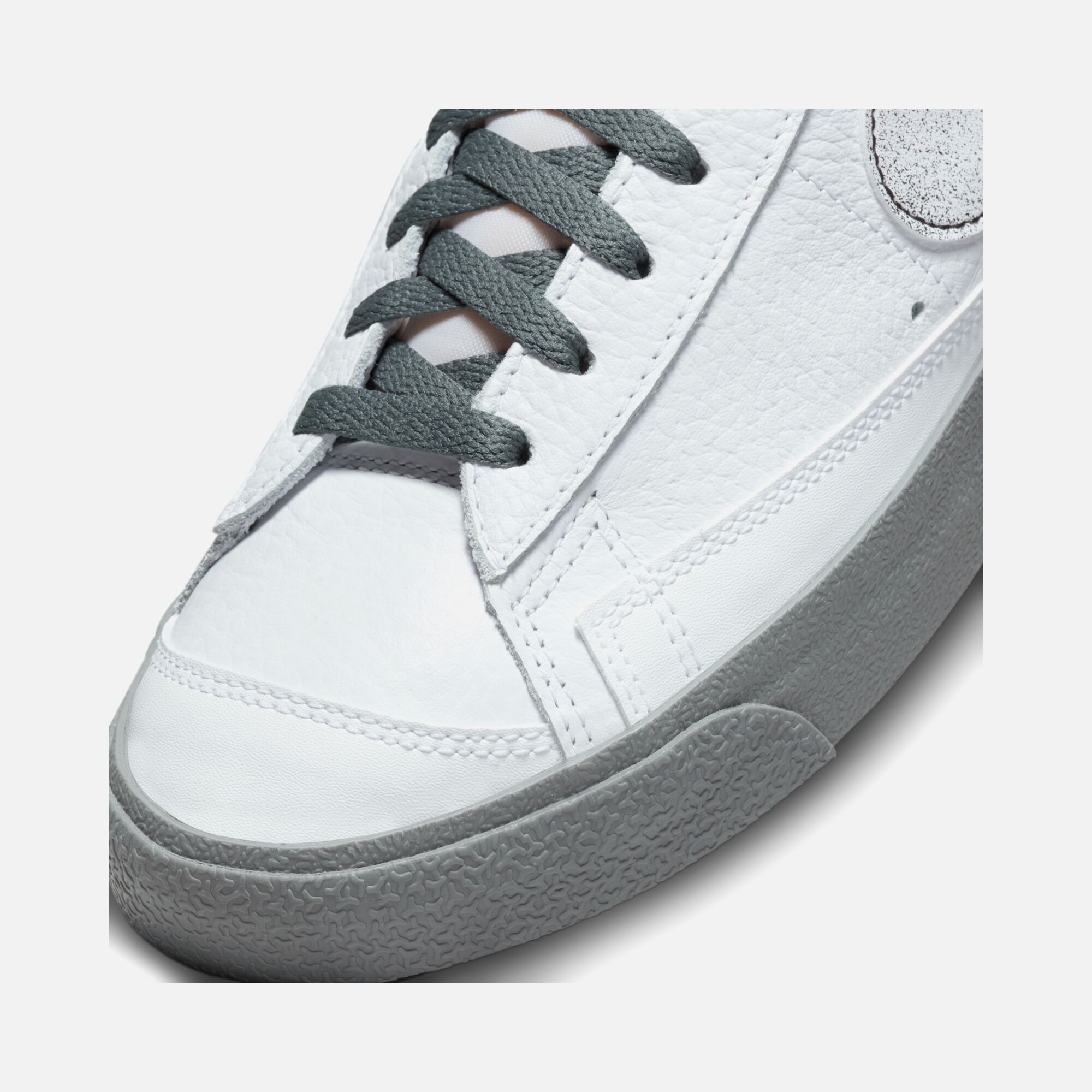 Nike Blazer Mid '77 EMB ''Jumbo Shine Swoosh'' Erkek Spor Ayakkabı