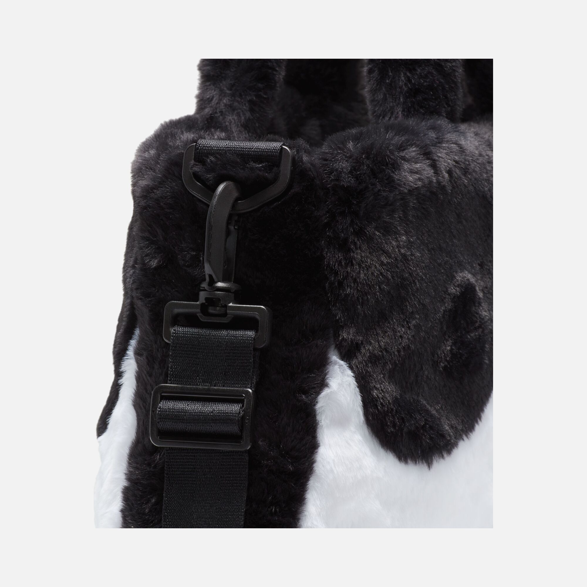 Nike Sportswear Faux Fur (10 L) Kadın El Çantası