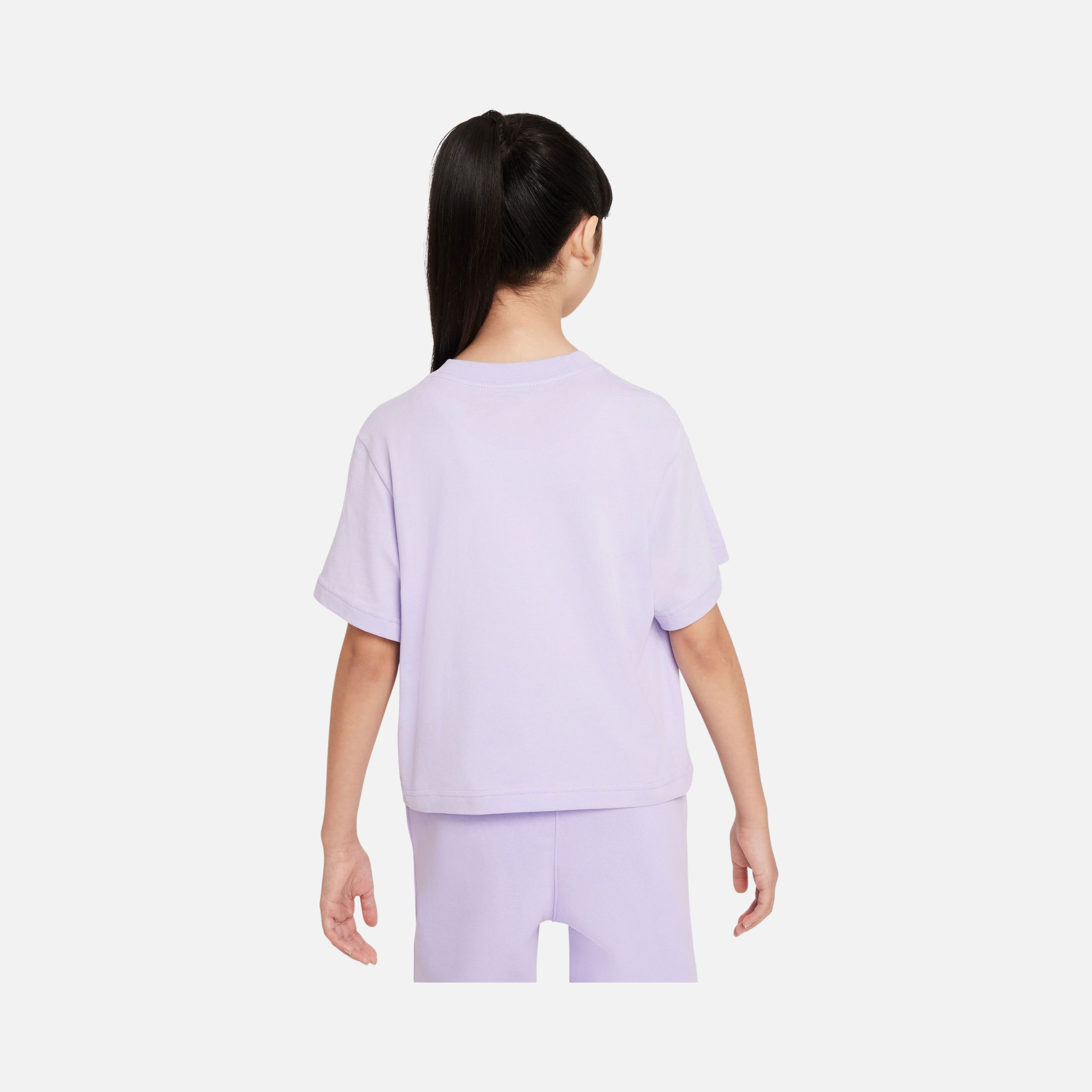 Nike Sportswear Essential Boxy Short-Sleeve (Girls') Çocuk Tişört
