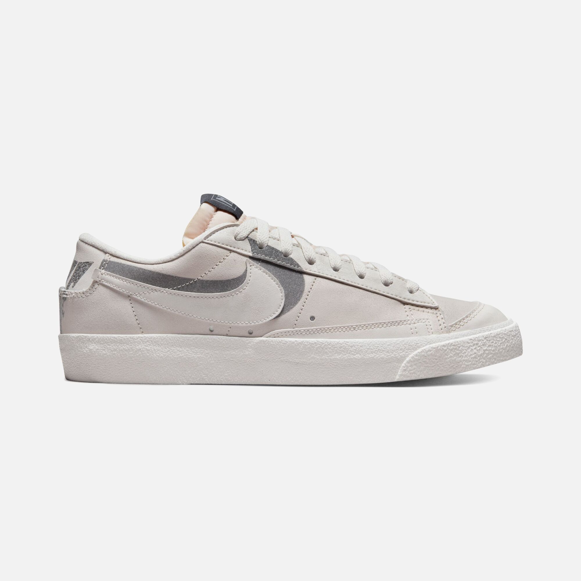 Nike Blazer Low '77 Premium Erkek Spor Ayakkabı