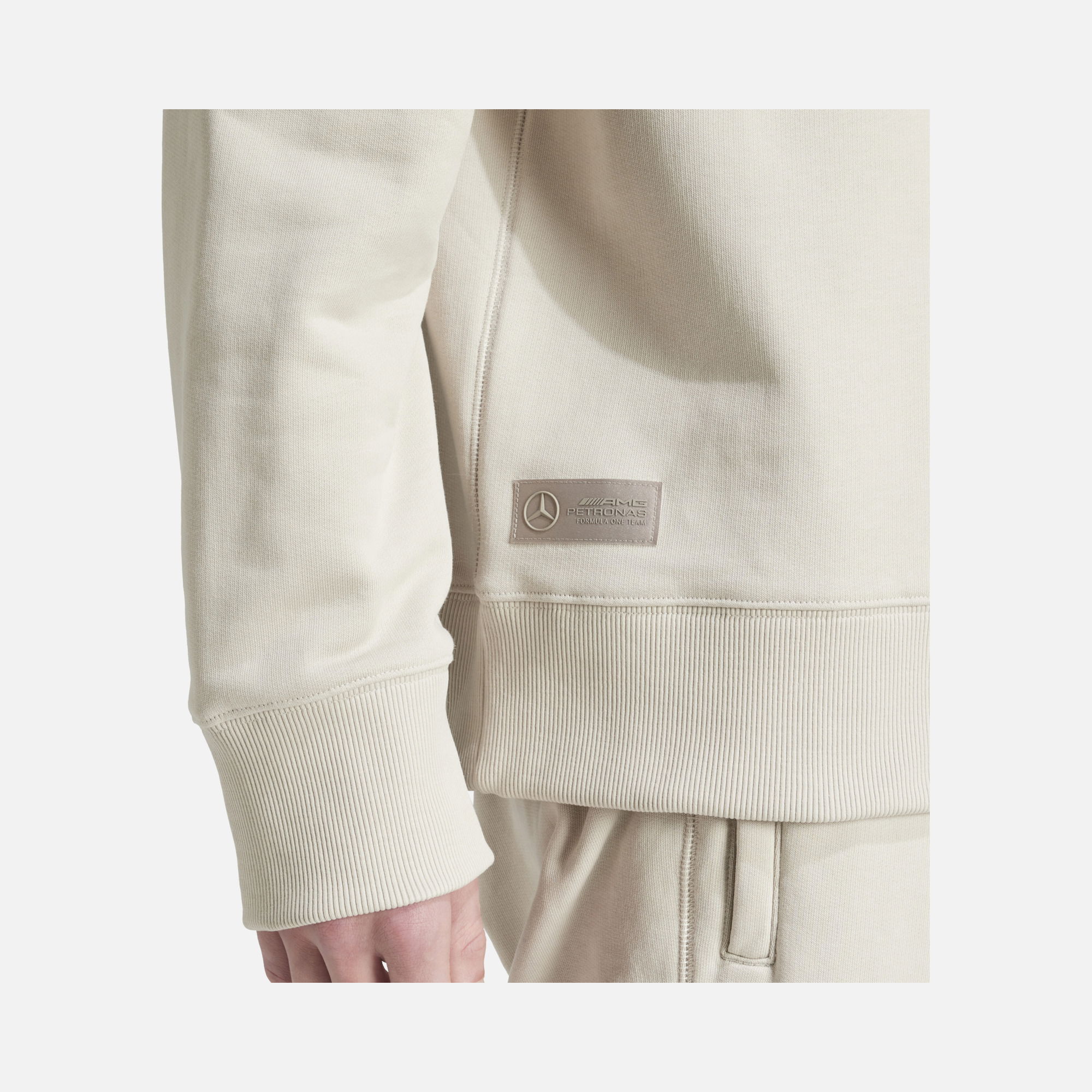 adidas Mercedes-AMG Petronas F1 Team Graphic French Terry Fabric Loose Fit Racing Fans Erkek Sweatshirt