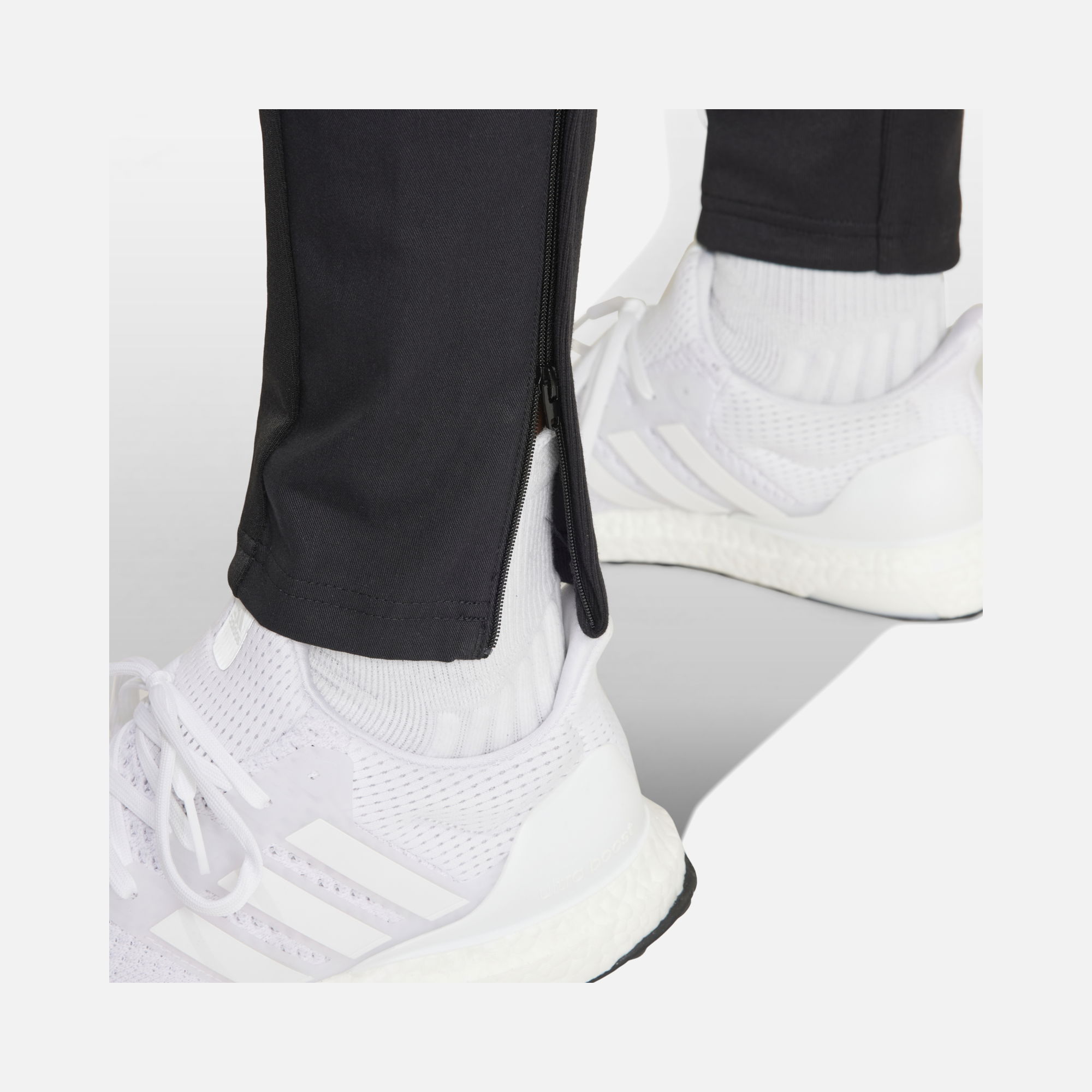 adidas Sportswear Tiro 3-Stripes Zippered Leg Erkek Eşofman Altı