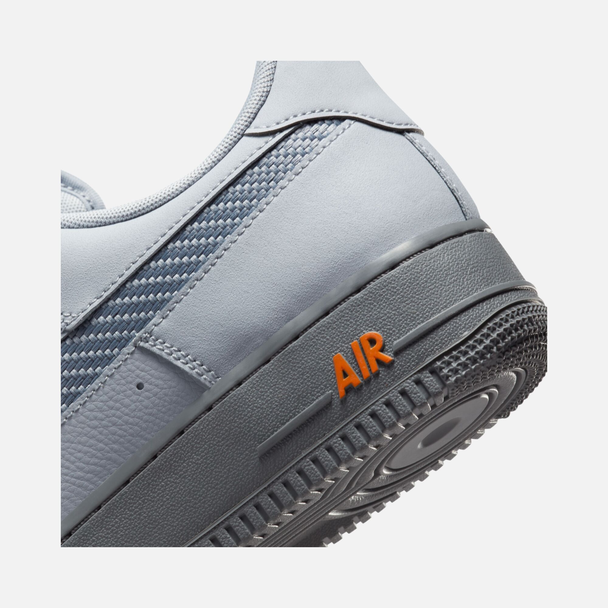 Nike Air Force 1 '07 LV8 "Cut-Out Swoosh" Erkek Spor Ayakkabı