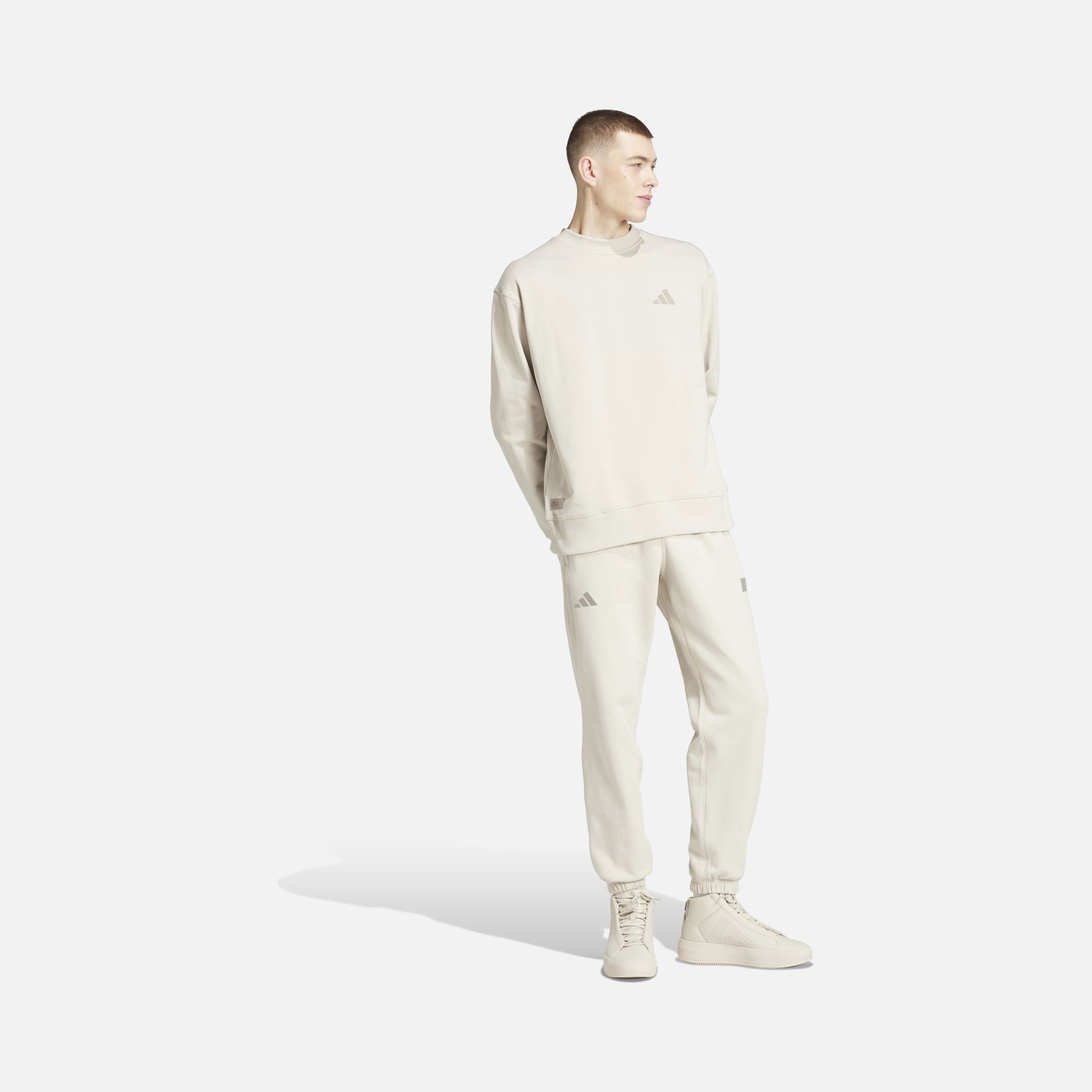 adidas Mercedes-AMG Petronas F1 Team Graphic French Terry Fabric Regular- Fit Racing Fans Erkek Eşofman Altı