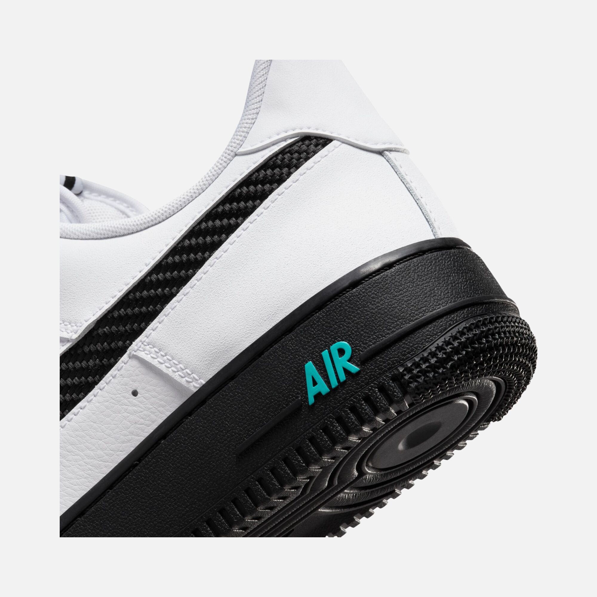 Nike Air Force 1 '07 LV8 "Cut-Out Swoosh" Erkek Spor Ayakkabı