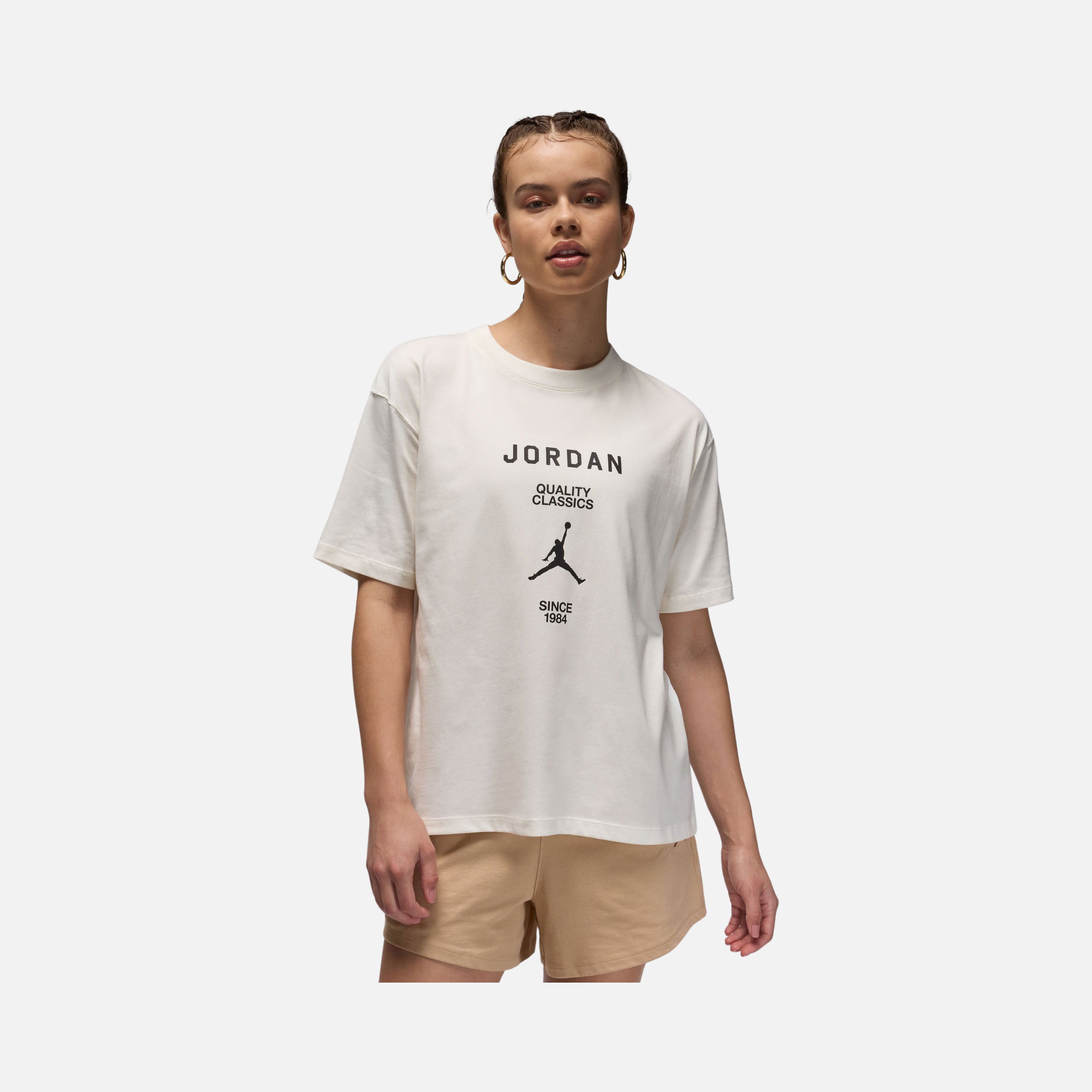 Nike Jordan Girlfriend Graphic Short-Sleeve Kadın Tişört