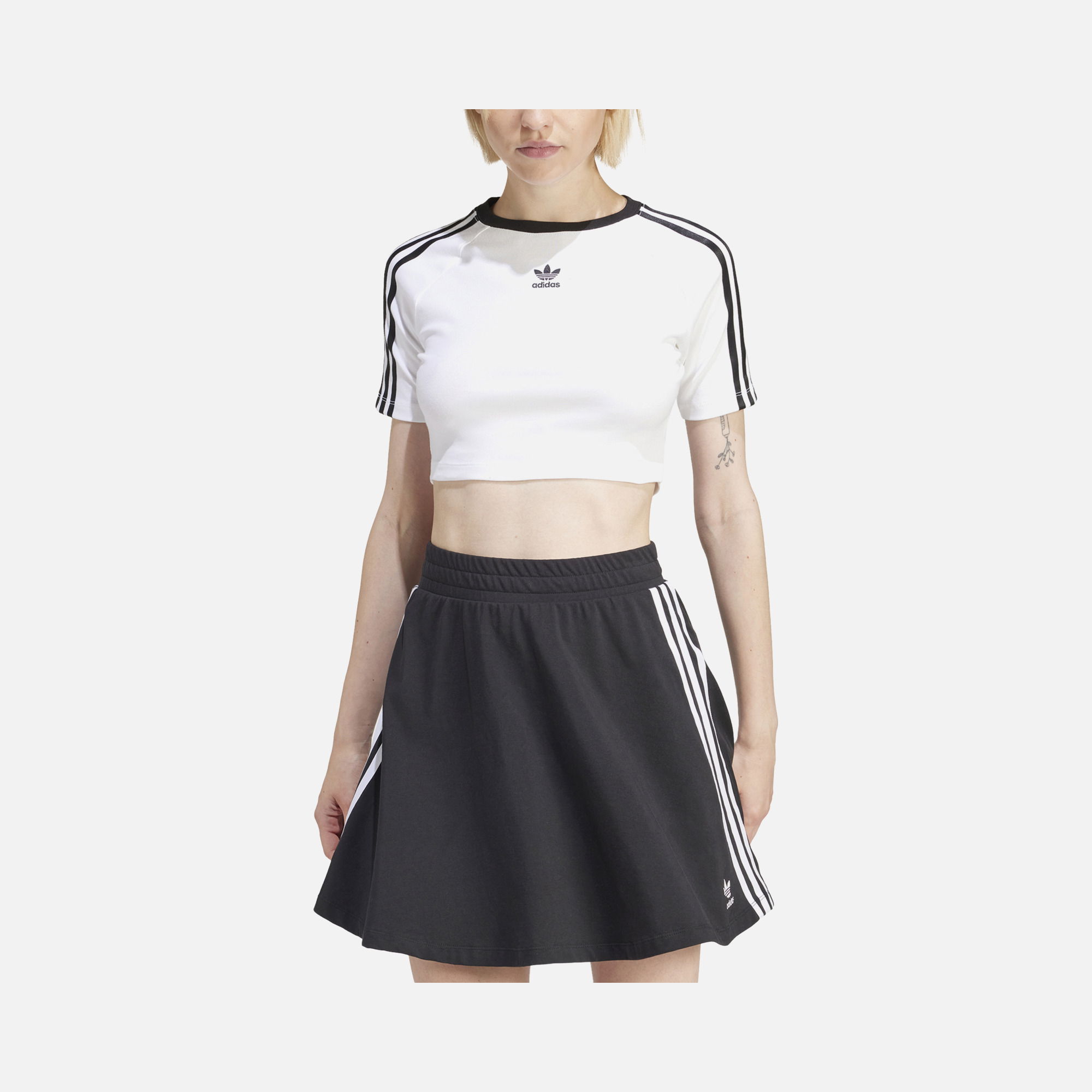 adidas Originals 3-Stripes Baby Slim Cut Crew Neck Cropped Short-Sleeve Kadın Tişört