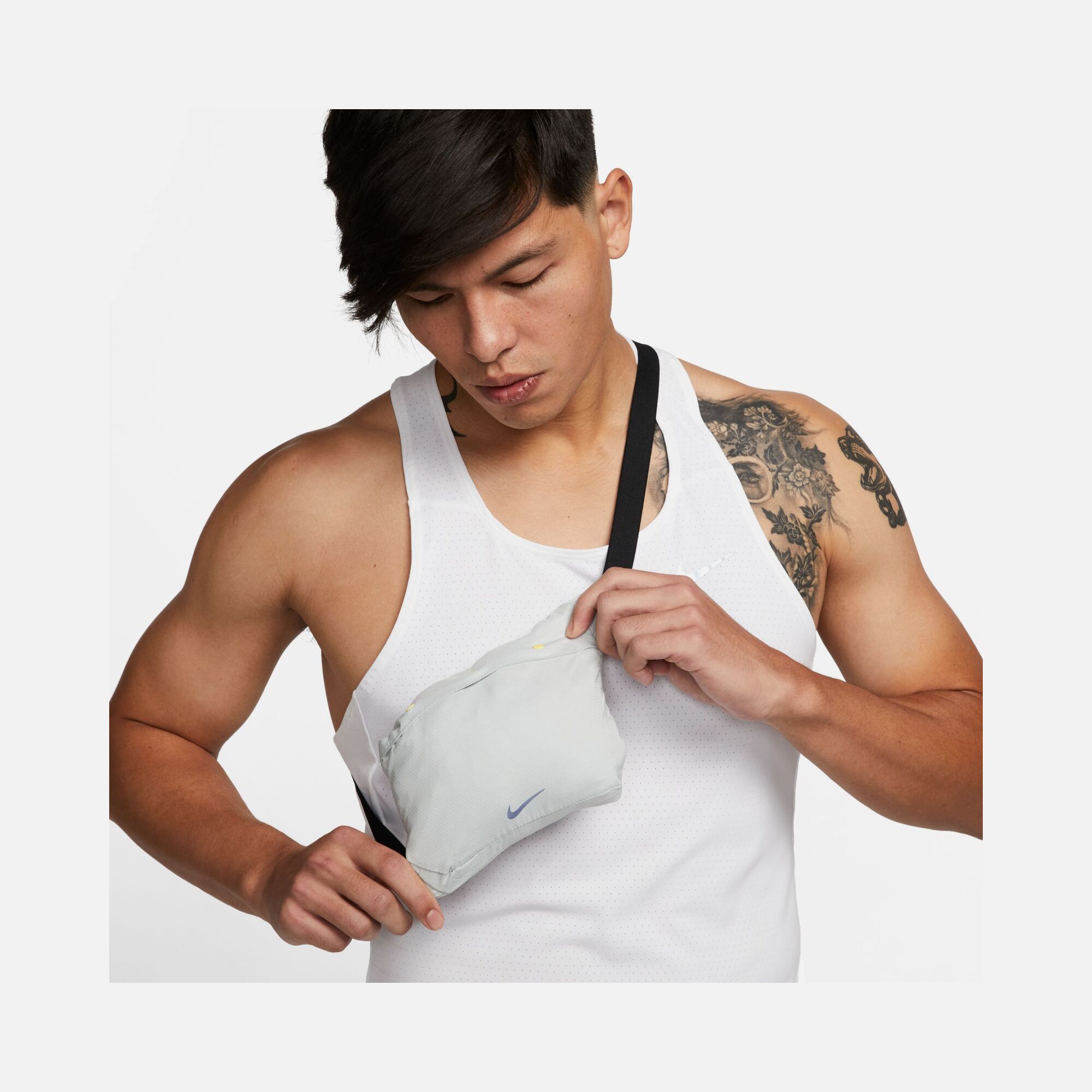 Nike Windrunner Running Recoverable Packable Full-Zip Hoodie Erkek Ceket