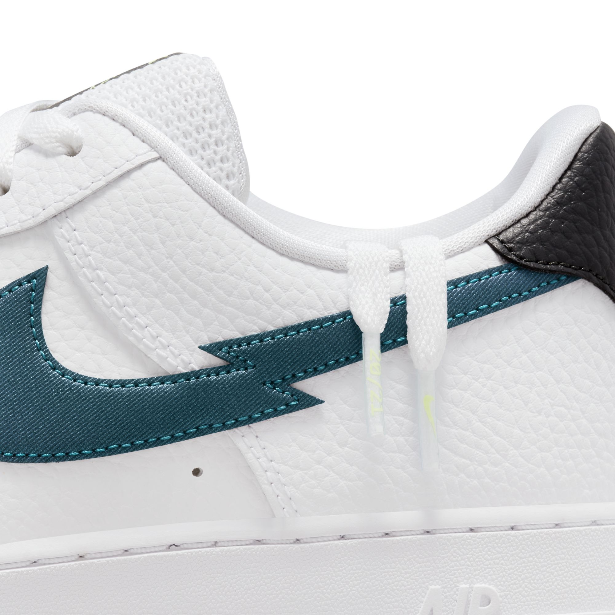 Nike Air Force 1 Low Erkek Spor Ayakkabı