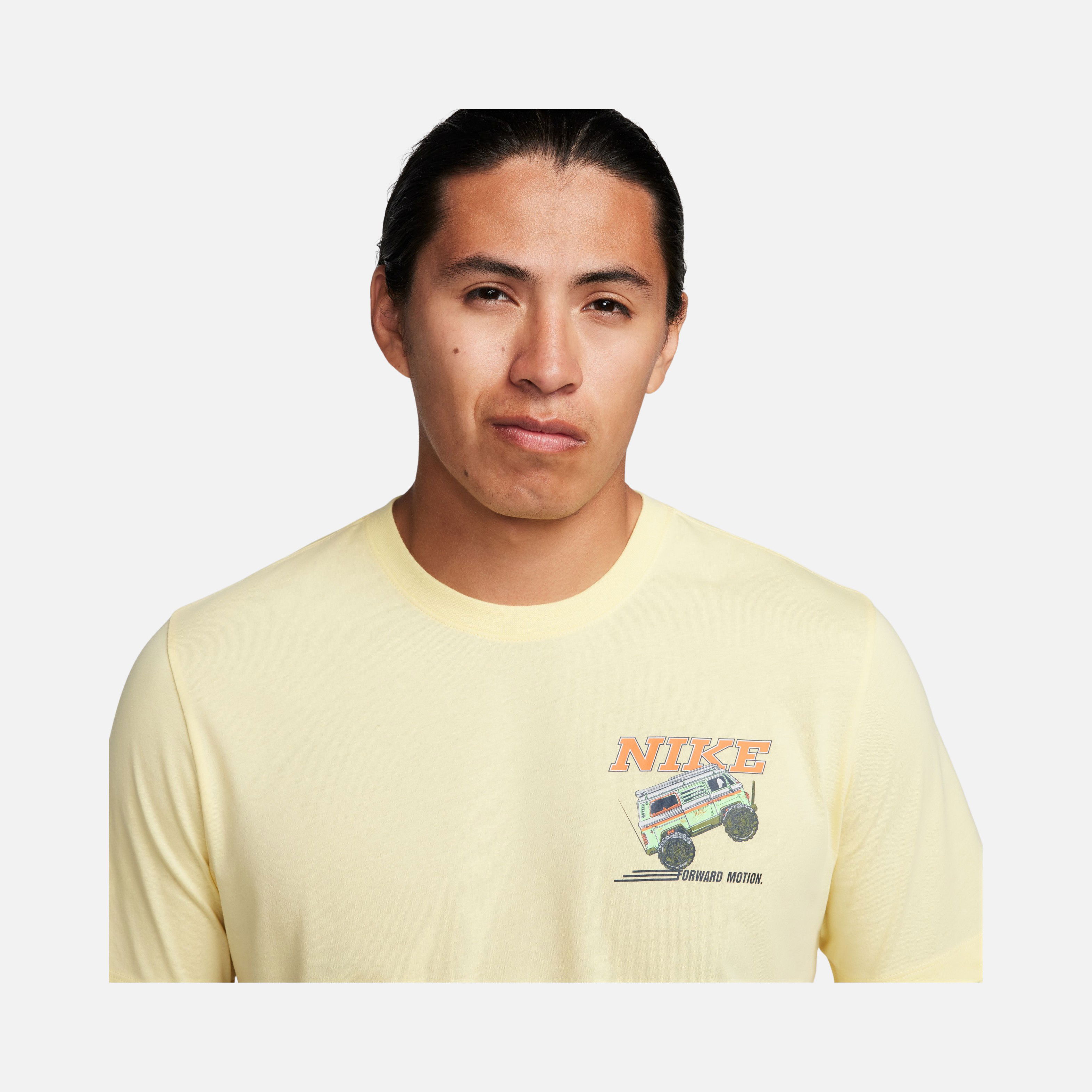 Nike Sportswear Sole Rally 500 Graphic Short-Sleeve Erkek Tişört