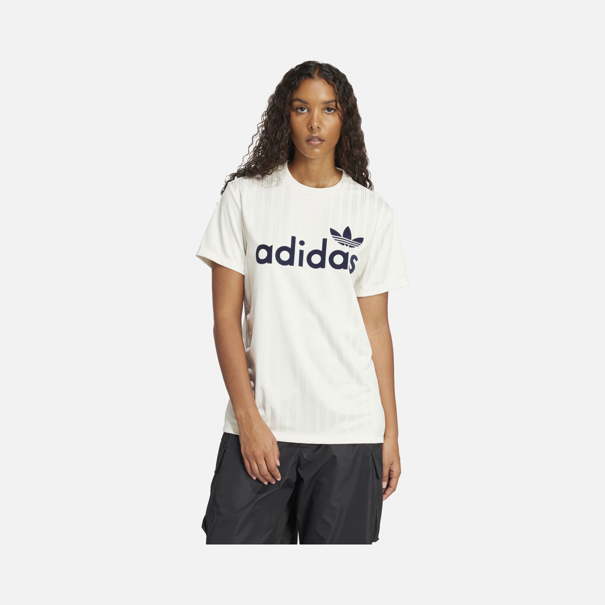 adidas Originals Linear Graphic Boyfriend Short-Sleeve Kadın Tişört