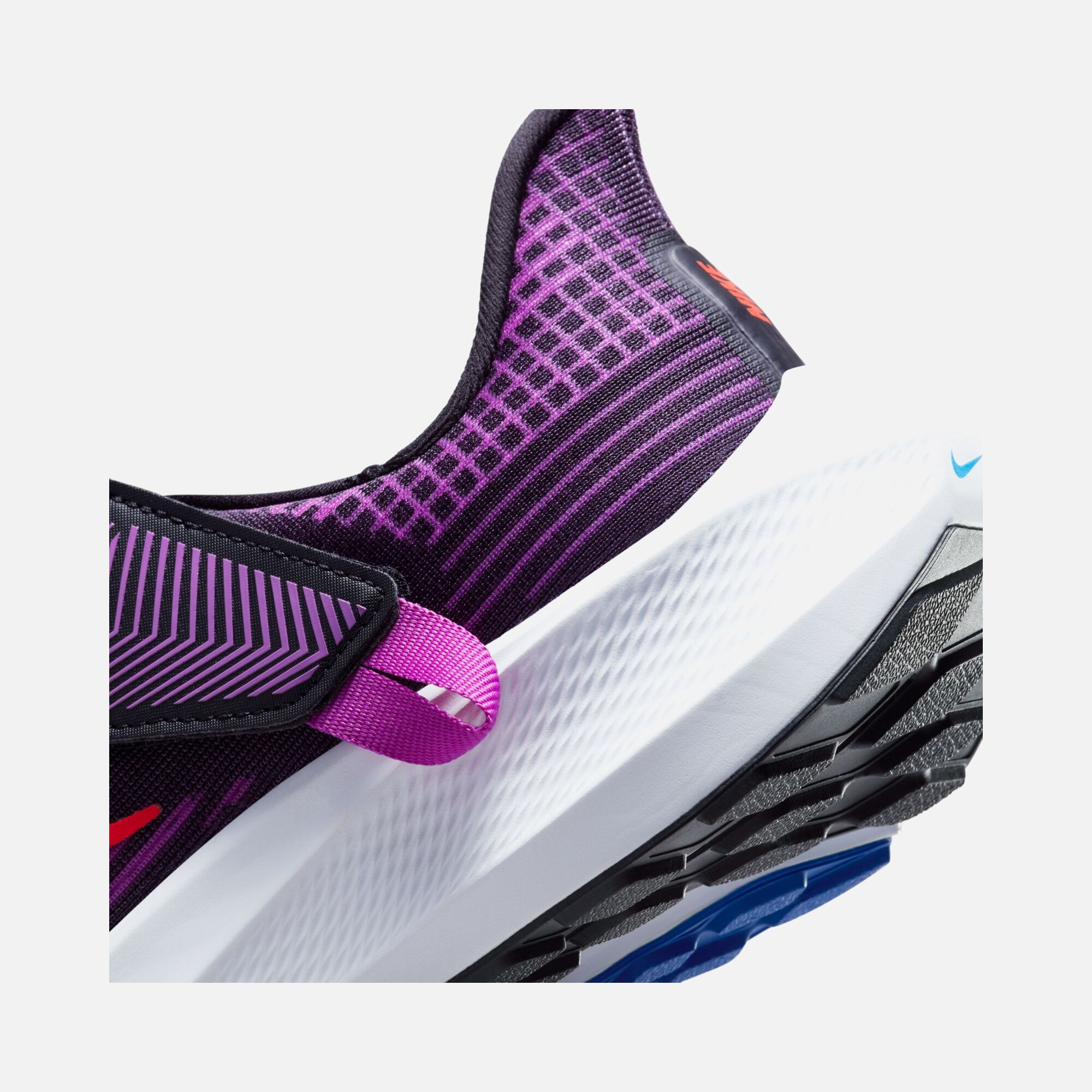 Nike Air Zoom Pegasus 39 FlyEase Easy On/Off Road Running Kadın Spor Ayakkabı