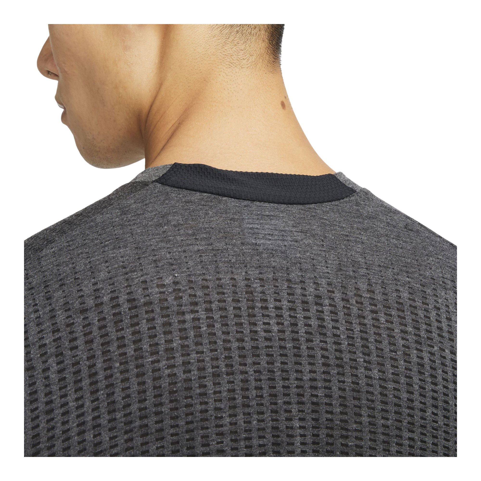 Nike Pro Dri-Fit ADV Long-Sleeve Erkek Tişört