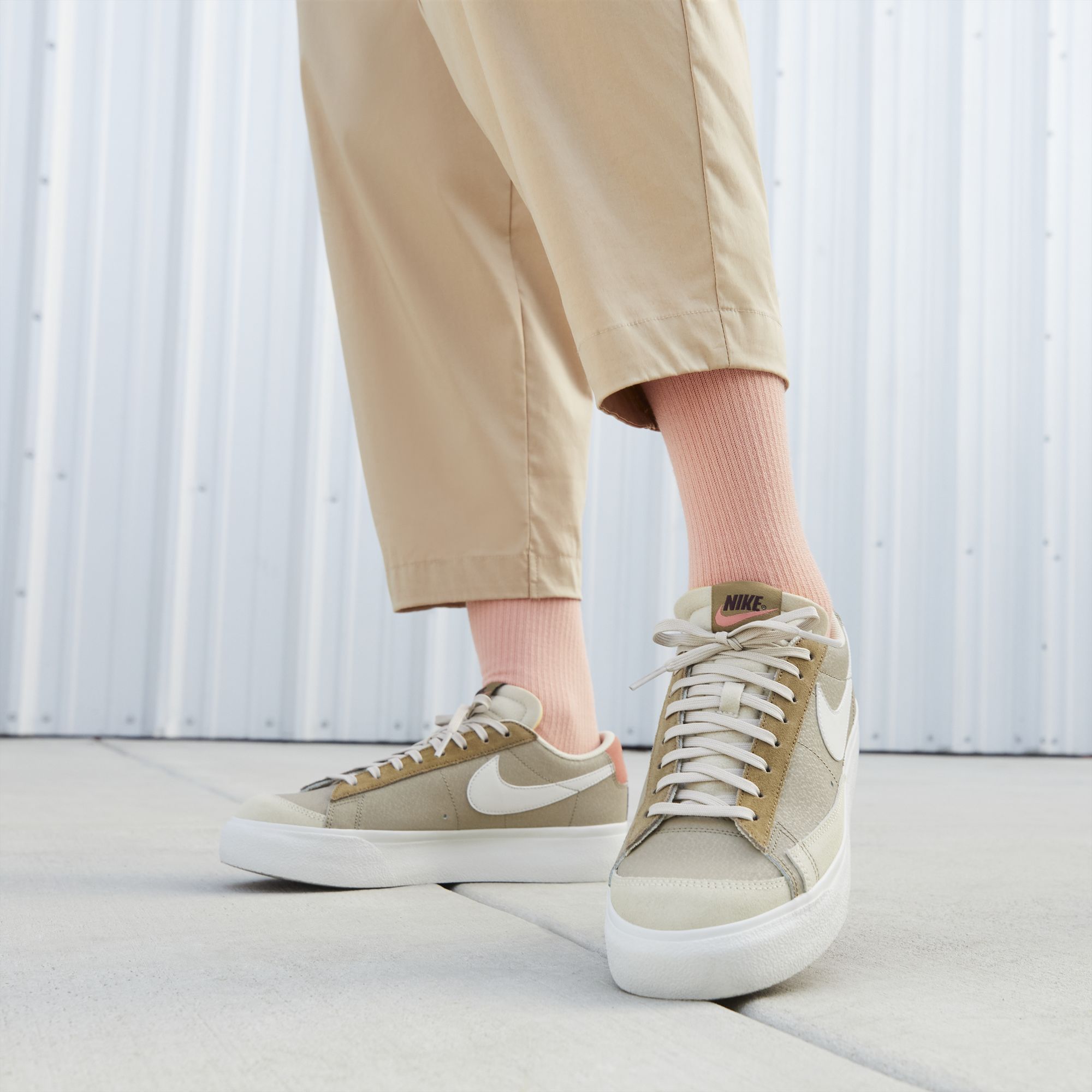 Nike Blazer Low Platform SP Kadın Spor Ayakkabı