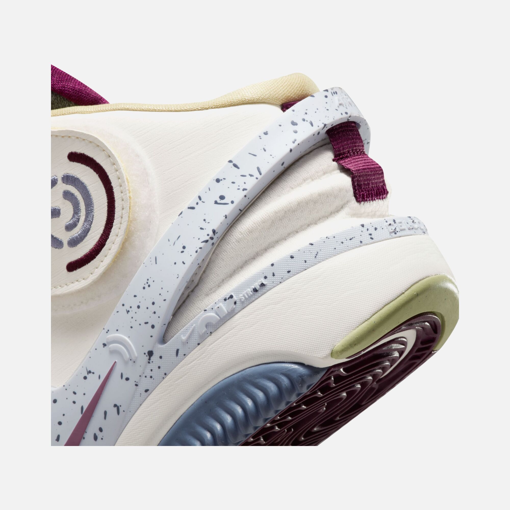 Nike Air Deldon "Deldon Designs" Erkek Basketbol Ayakkabısı