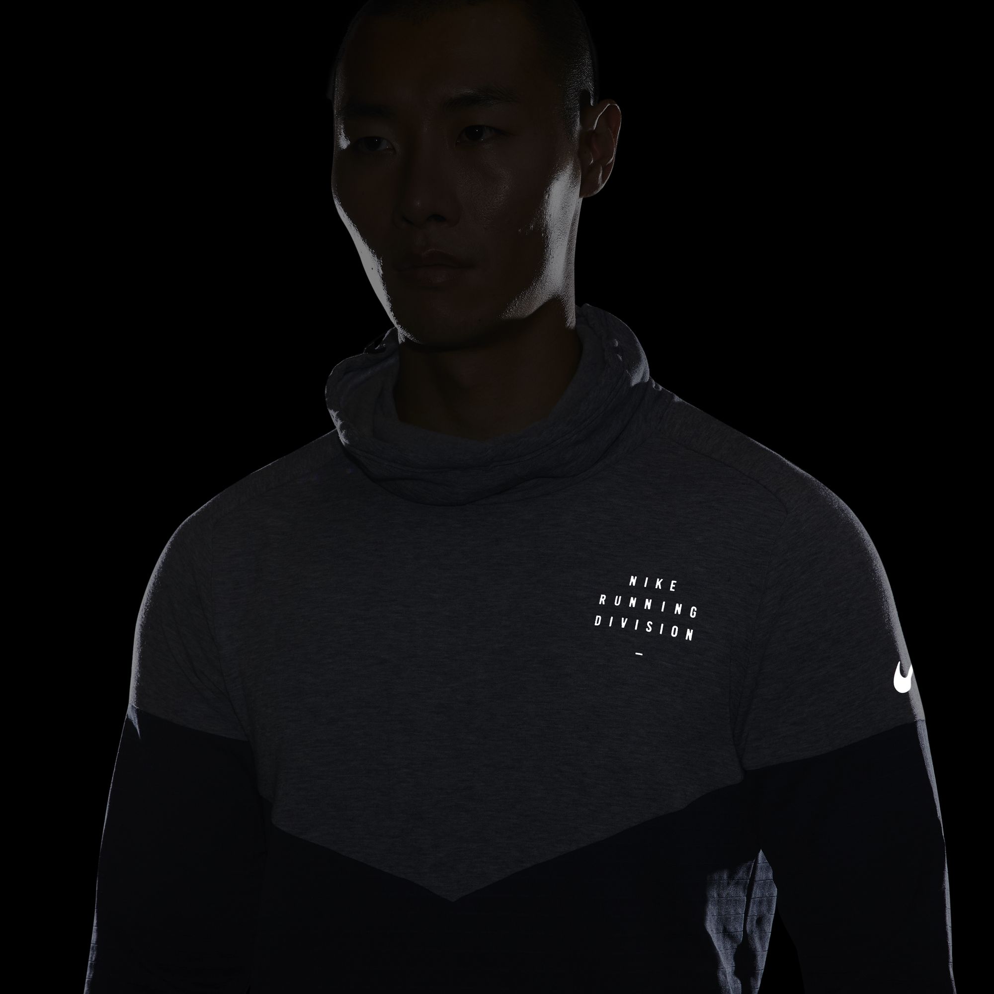 Nike Therma-Fit Run Division Sphere Element Long-Sleeve FW21 Erkek Tişört