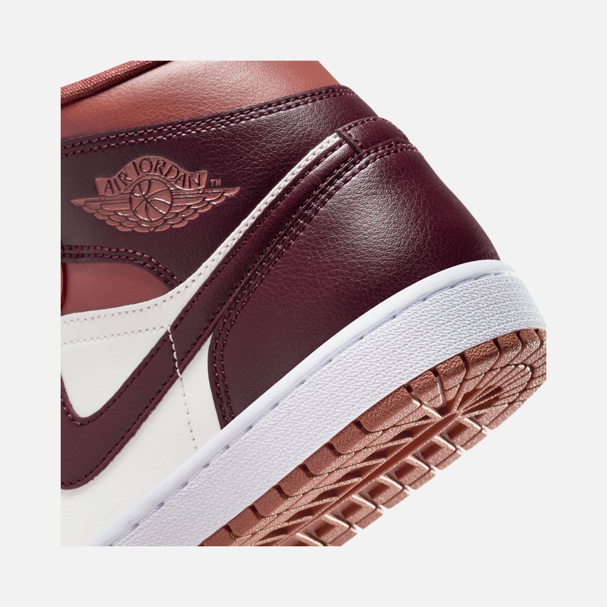 Nike Air Jordan 1 Mid Kadın Spor Ayakkabı