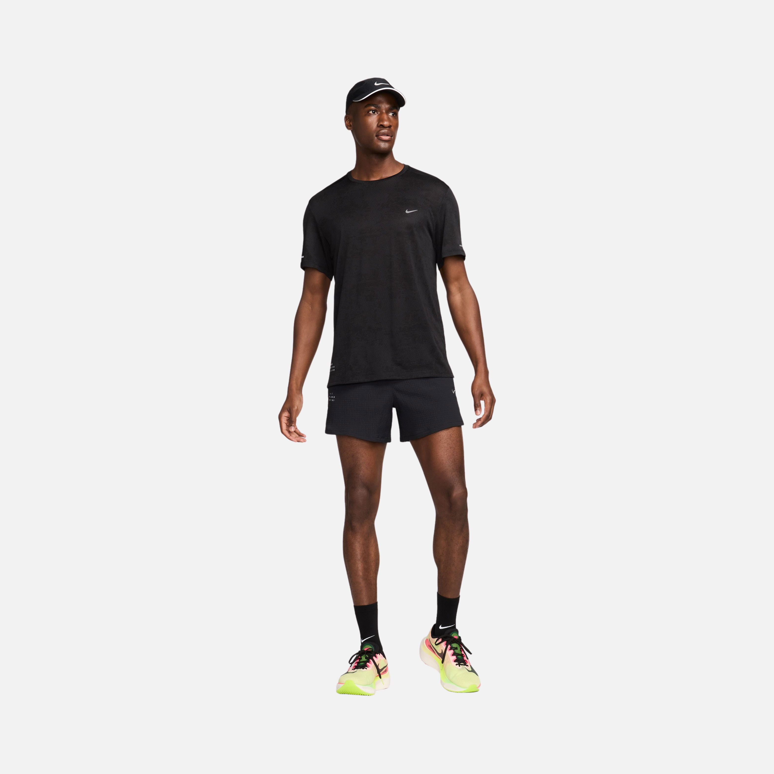 Nike Dri-Fit ADV Run Division Short-Sleeve Running Erkek Tişört